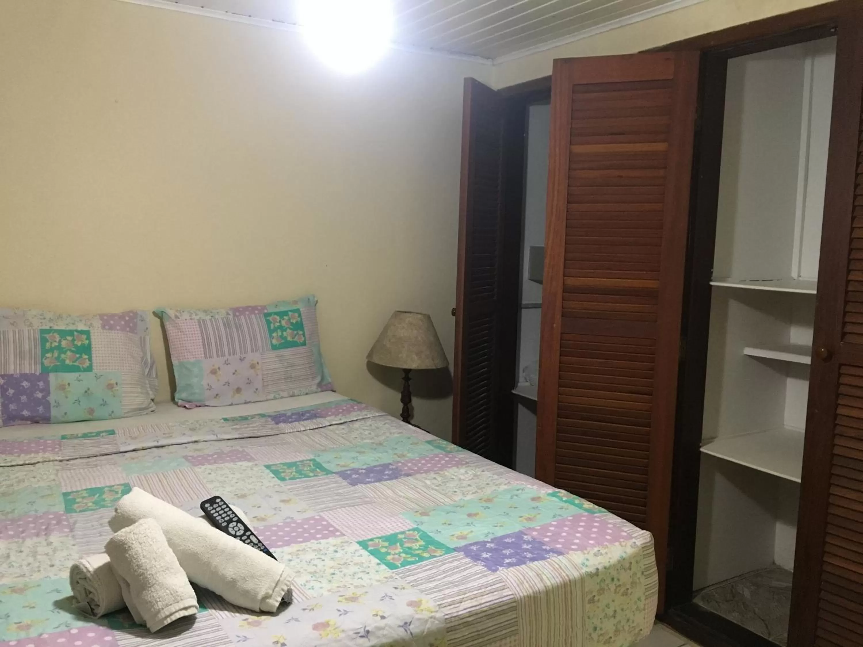 Bedroom, Bed in Pousada Saint Germain