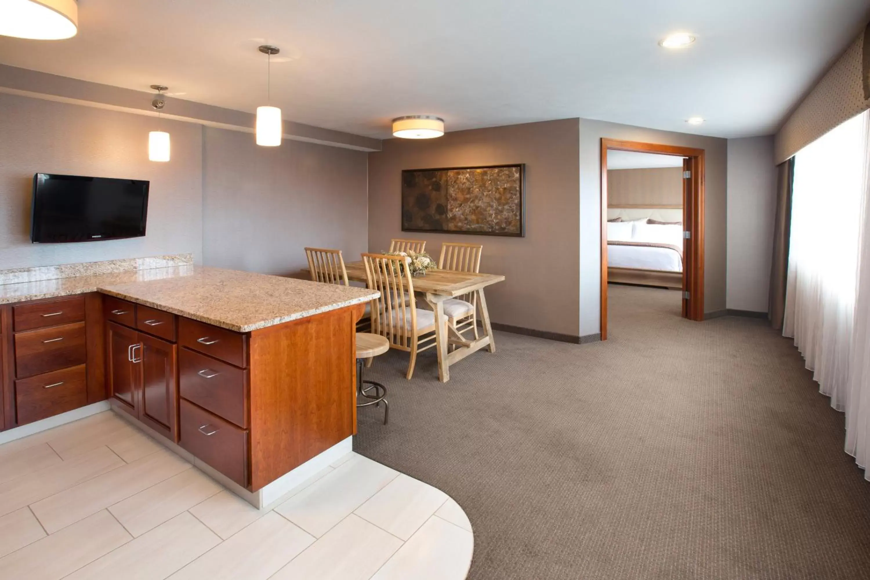 Photo of the whole room, TV/Entertainment Center in Holiday Inn Sioux Falls-City Center, an IHG Hotel