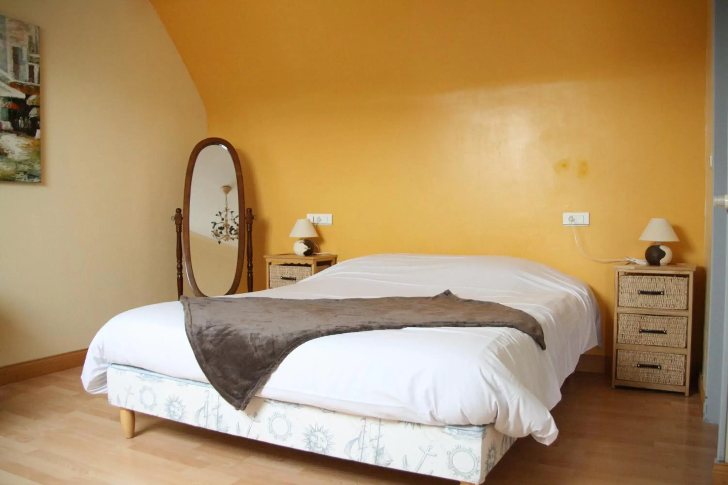 Photo of the whole room, Bed in La Pénate