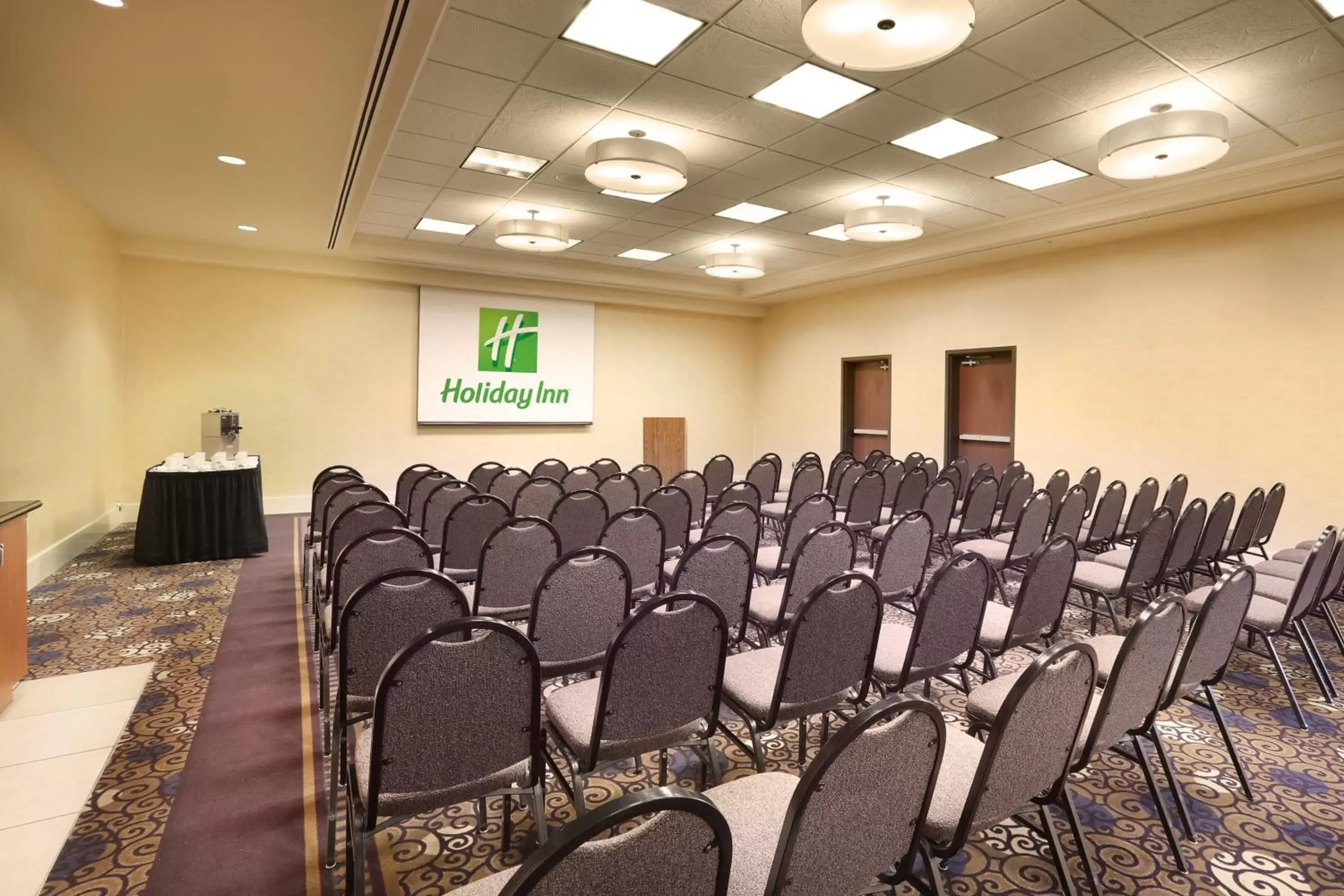 Meeting/conference room in Holiday Inn Yuma, an IHG Hotel