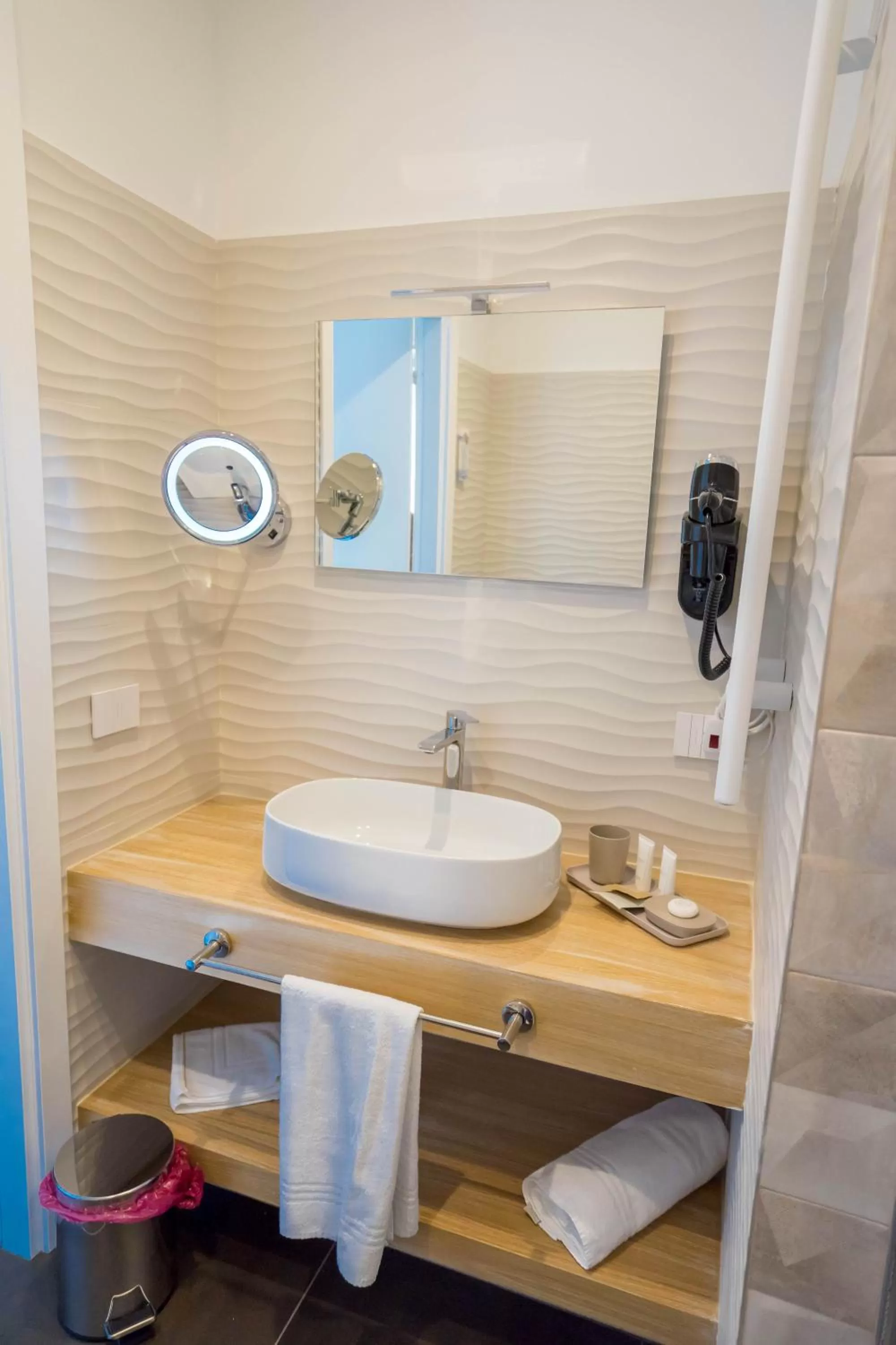 Bathroom in PM Hotel