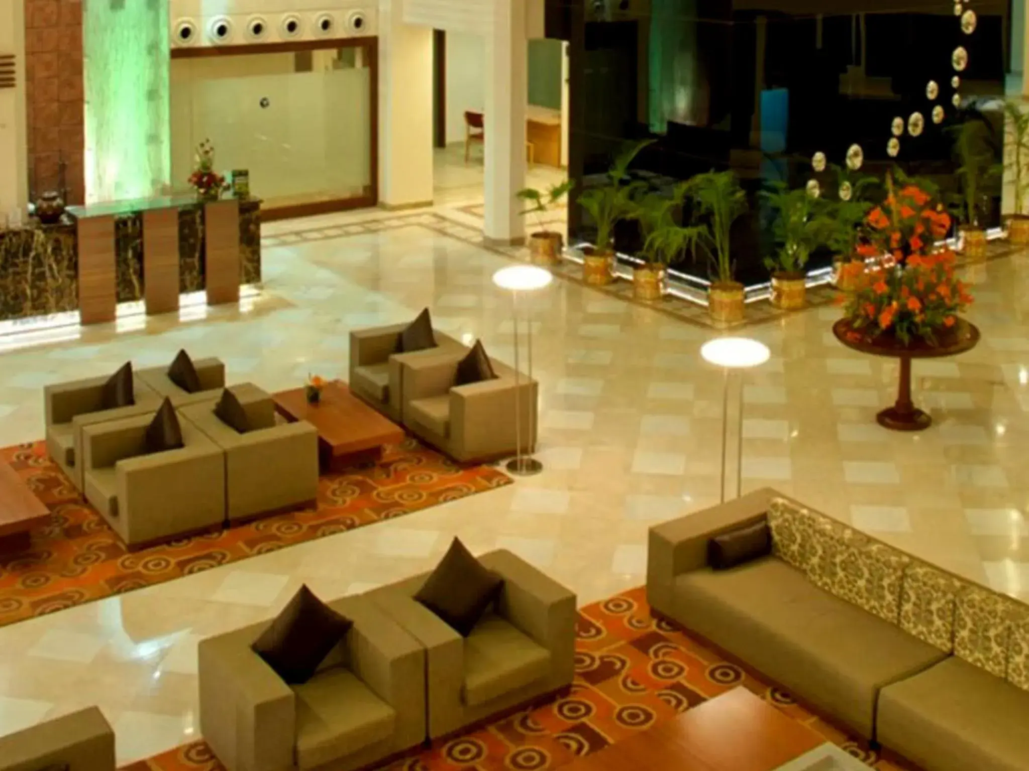 Lobby or reception, Lounge/Bar in Clarion Hotel Bella Casa
