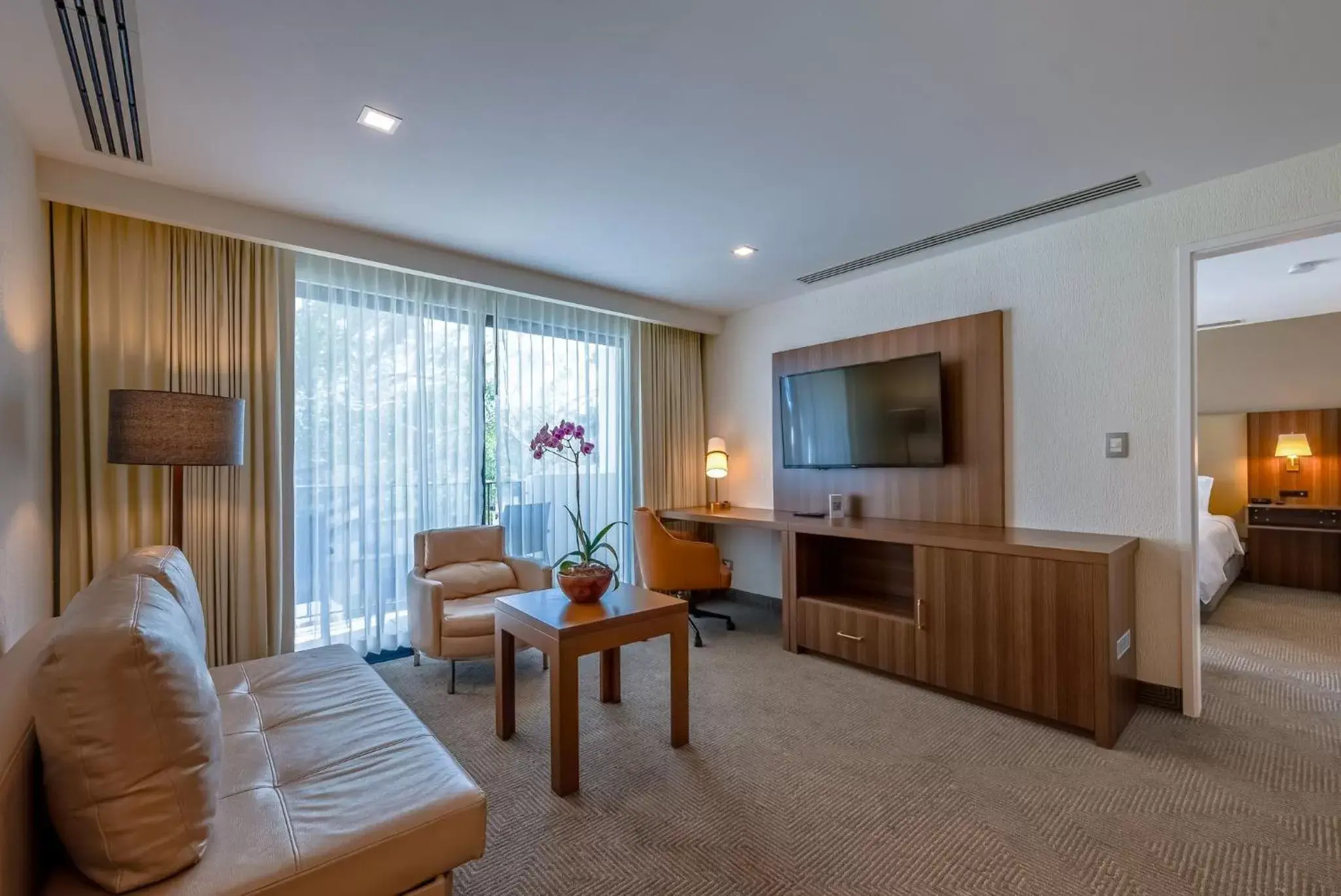 Bedroom, Seating Area in Holiday Inn - San Jose La Sabana, an IHG Hotel