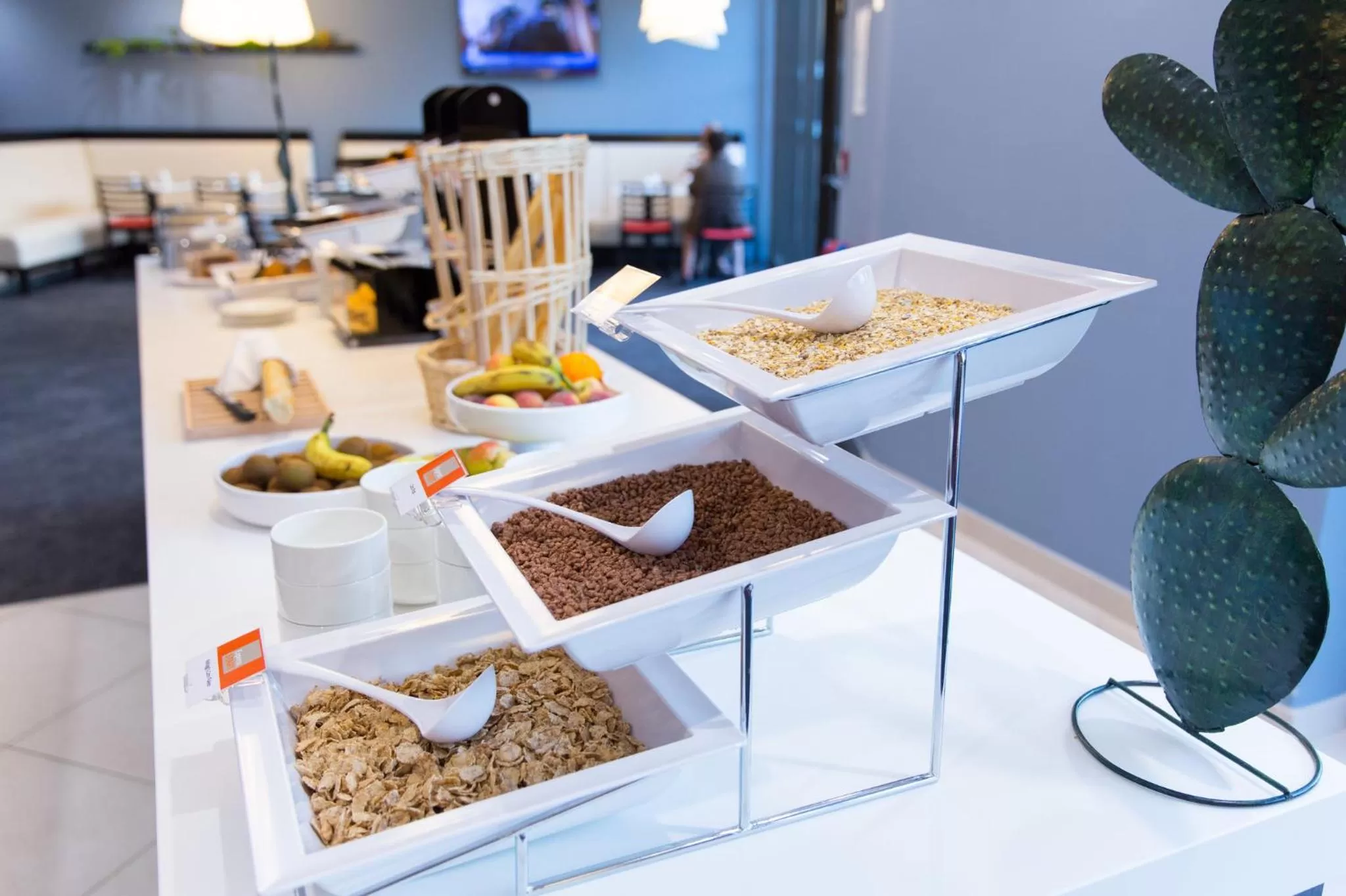 Breakfast in Holiday Inn Express Toulon - Est by IHG