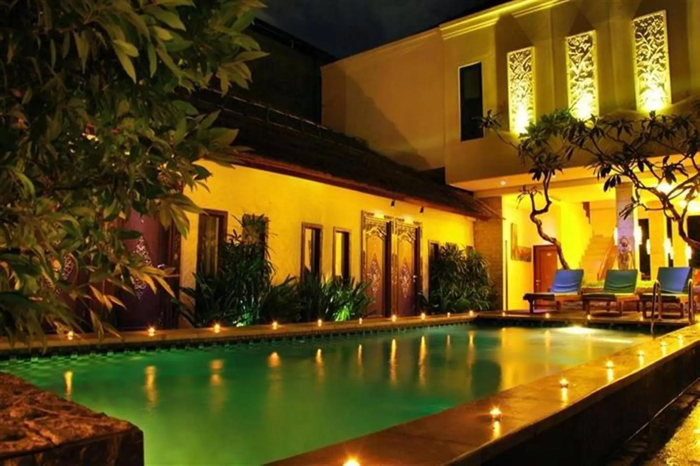 Swimming Pool in Coco de Heaven Hotel