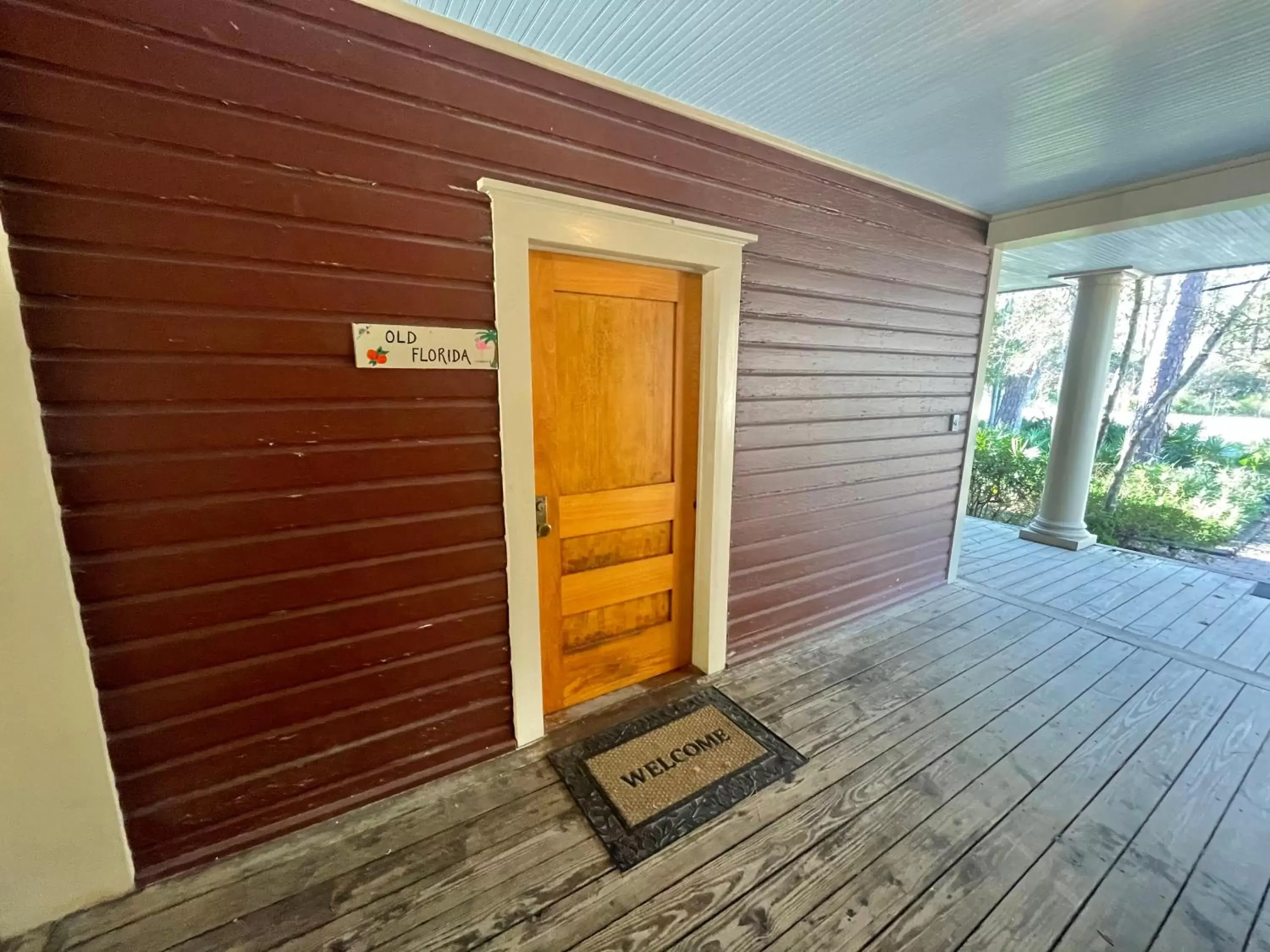 Facade/entrance in Hibiscus Coffee & Guesthouse