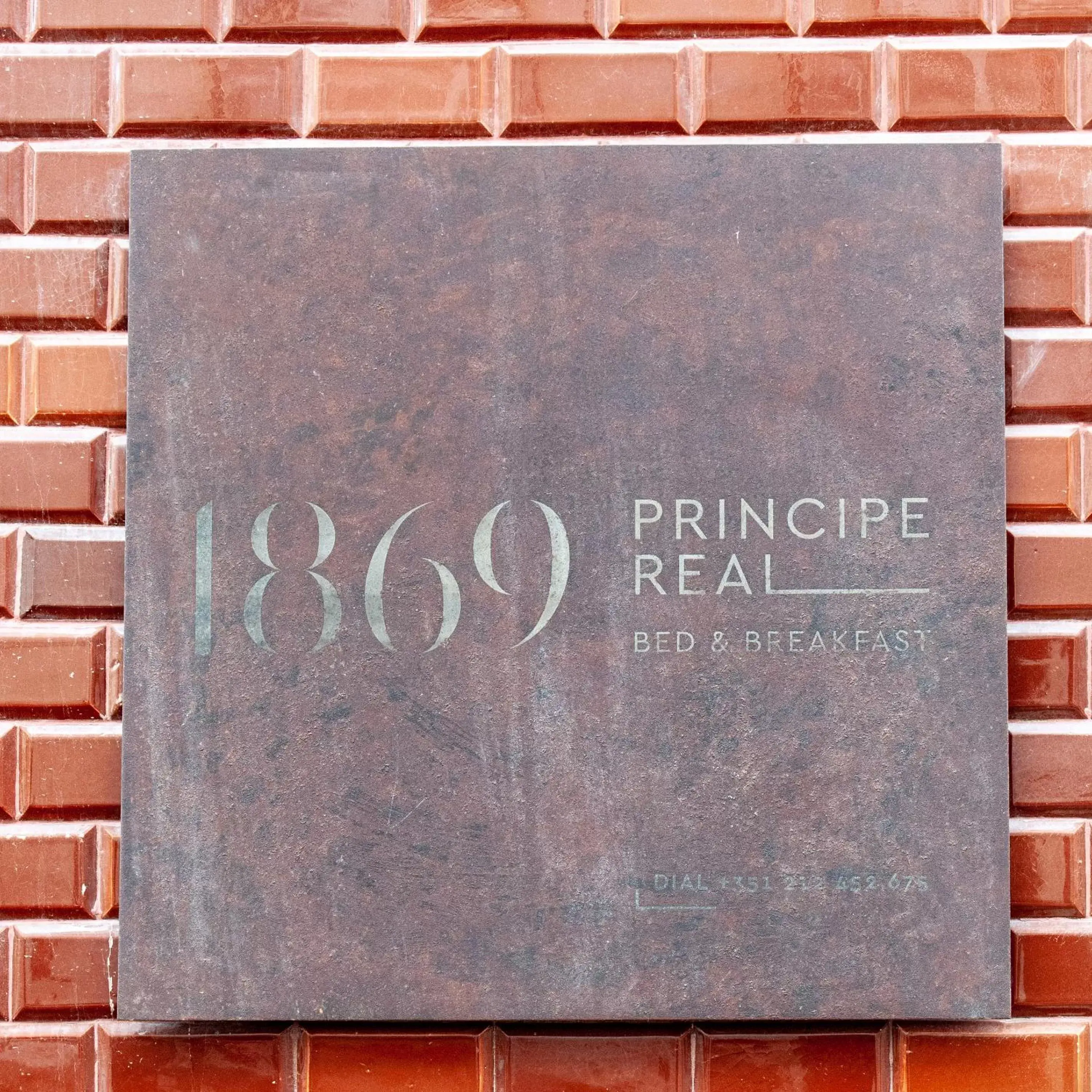 Property logo or sign in 1869 Príncipe Real House
