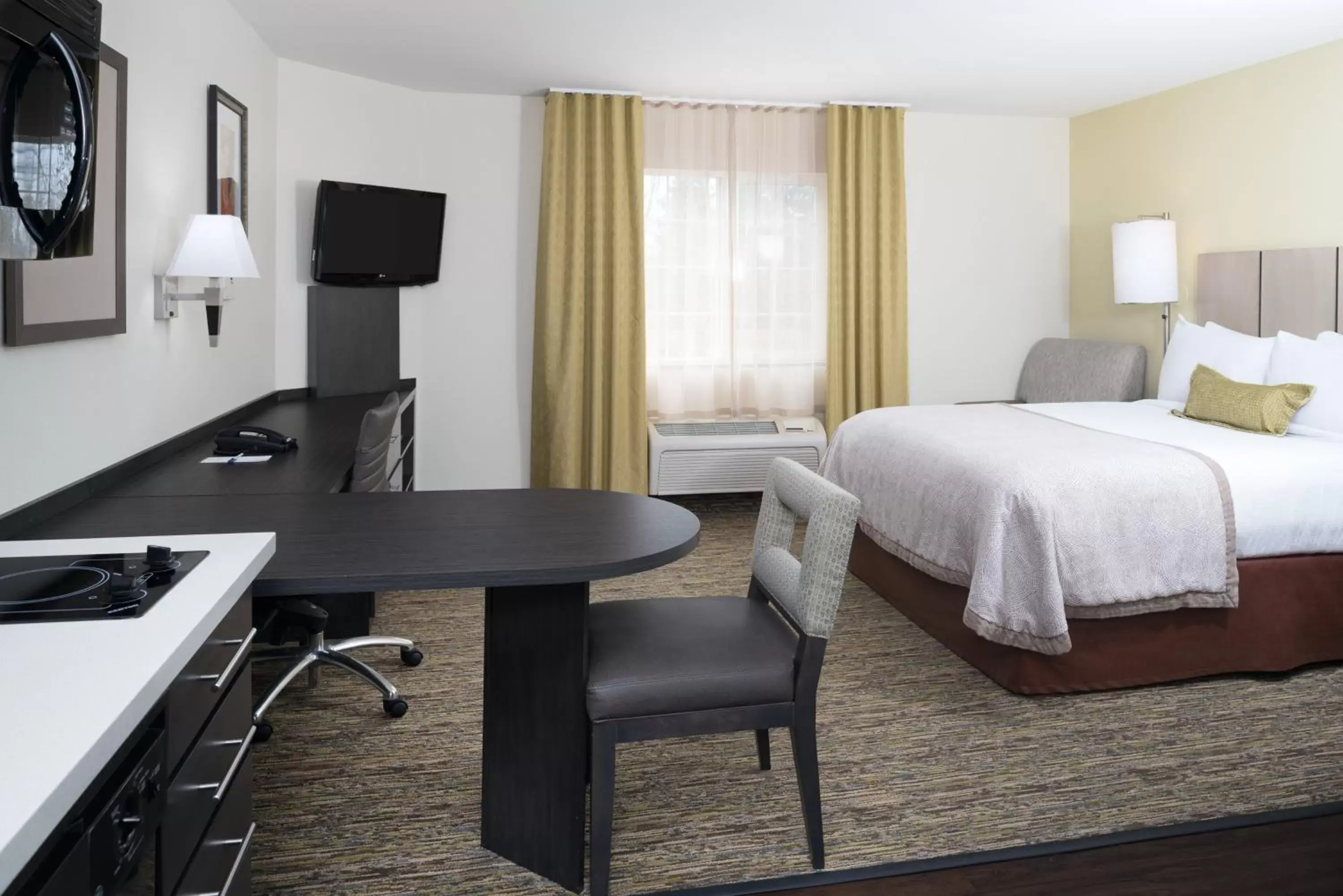 Photo of the whole room, Bed in Candlewood Suites Olympia - Lacey by IHG Photo of the whole room, Bed in Candlewood Suites Olympia - Lacey by IHG