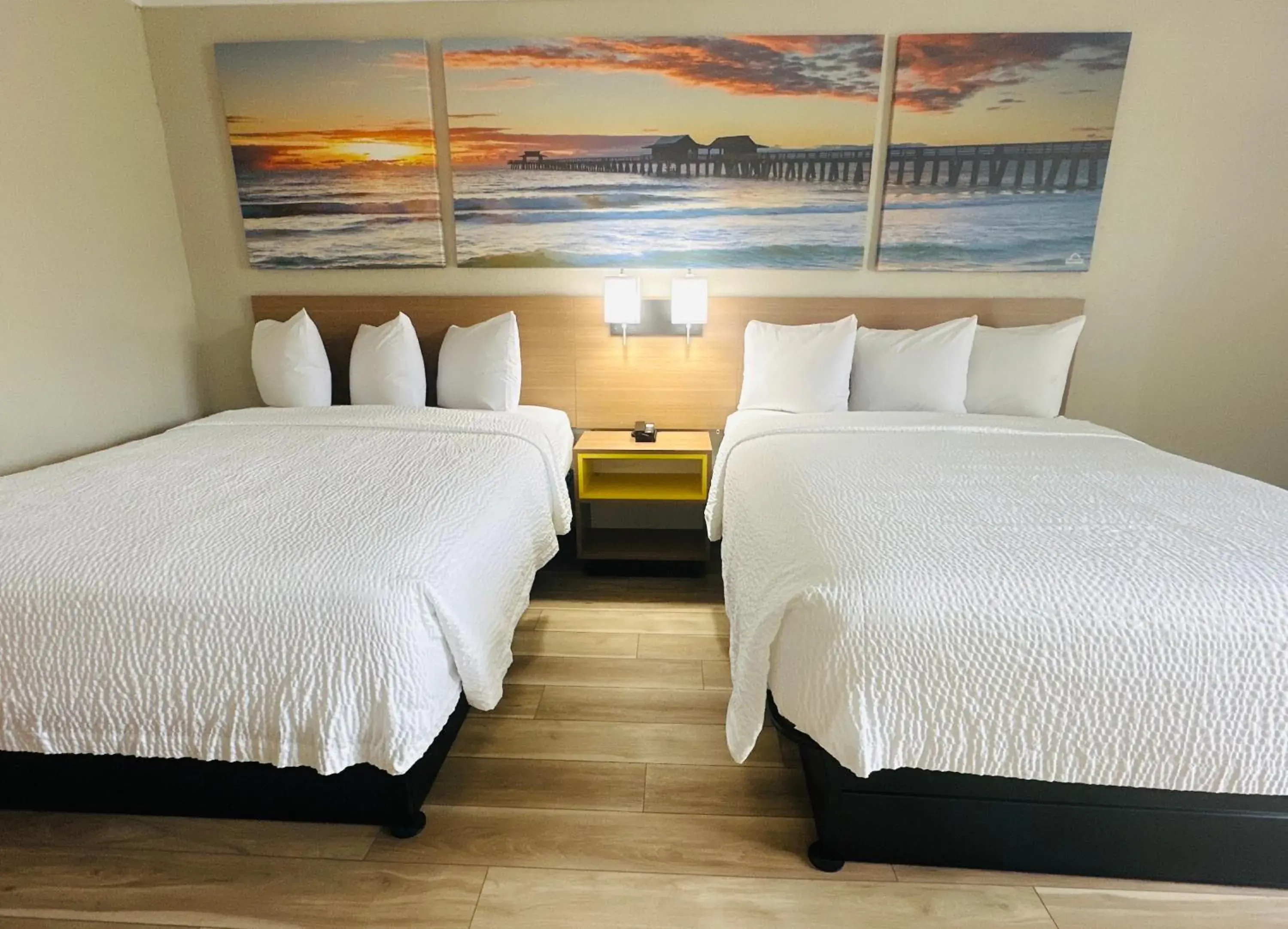 Bed in Days Inn by Wyndham Ocala North