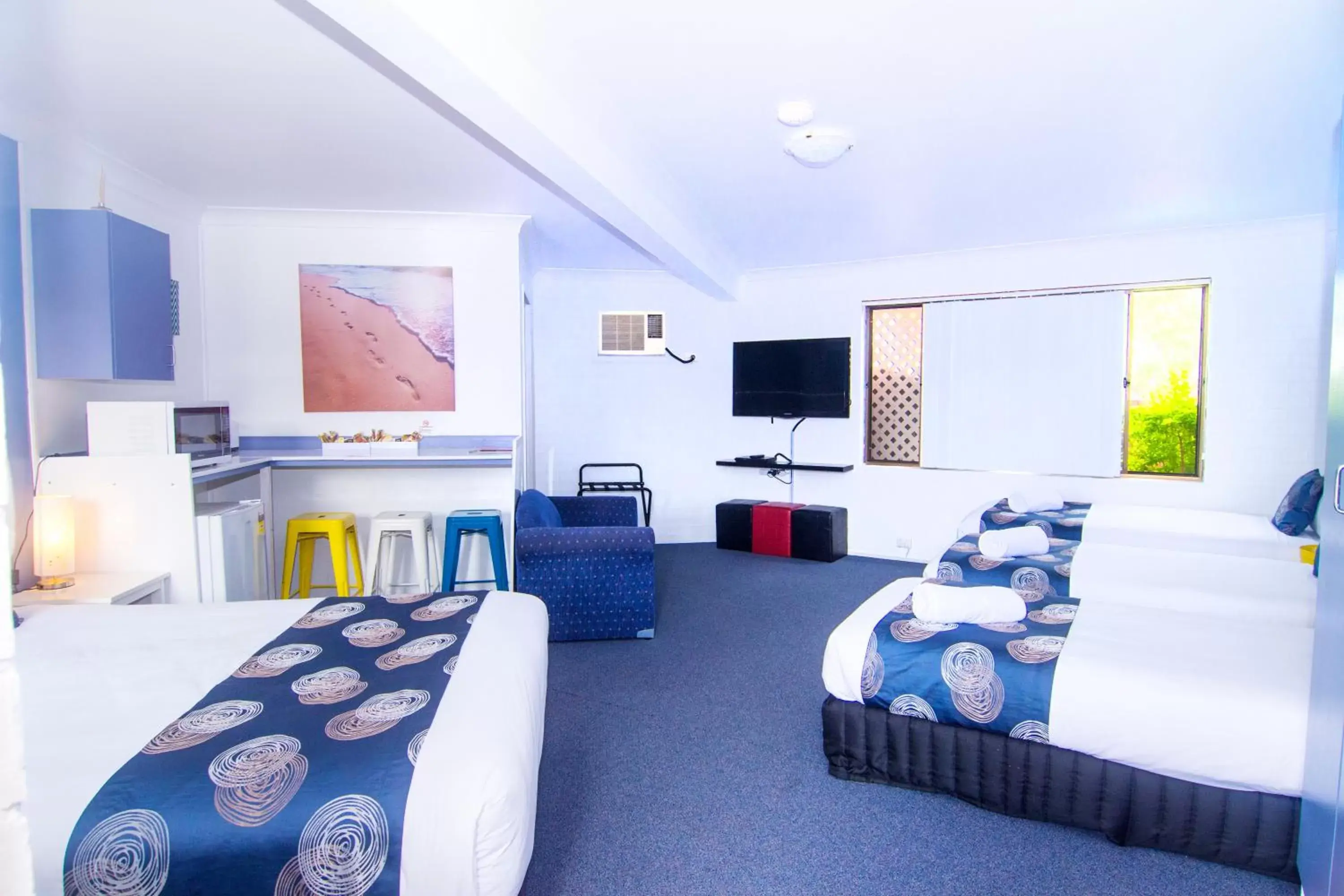 Photo of the whole room in Crescent Motel Taree