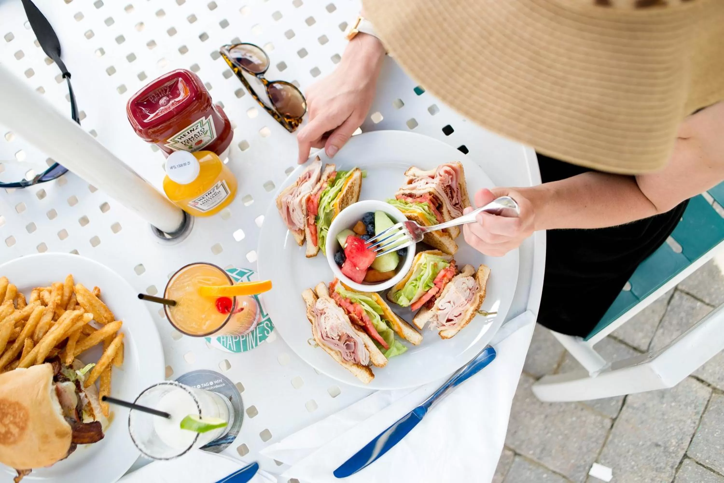 Restaurant/places to eat in Holiday Inn Resort Fort Walton Beach by IHG