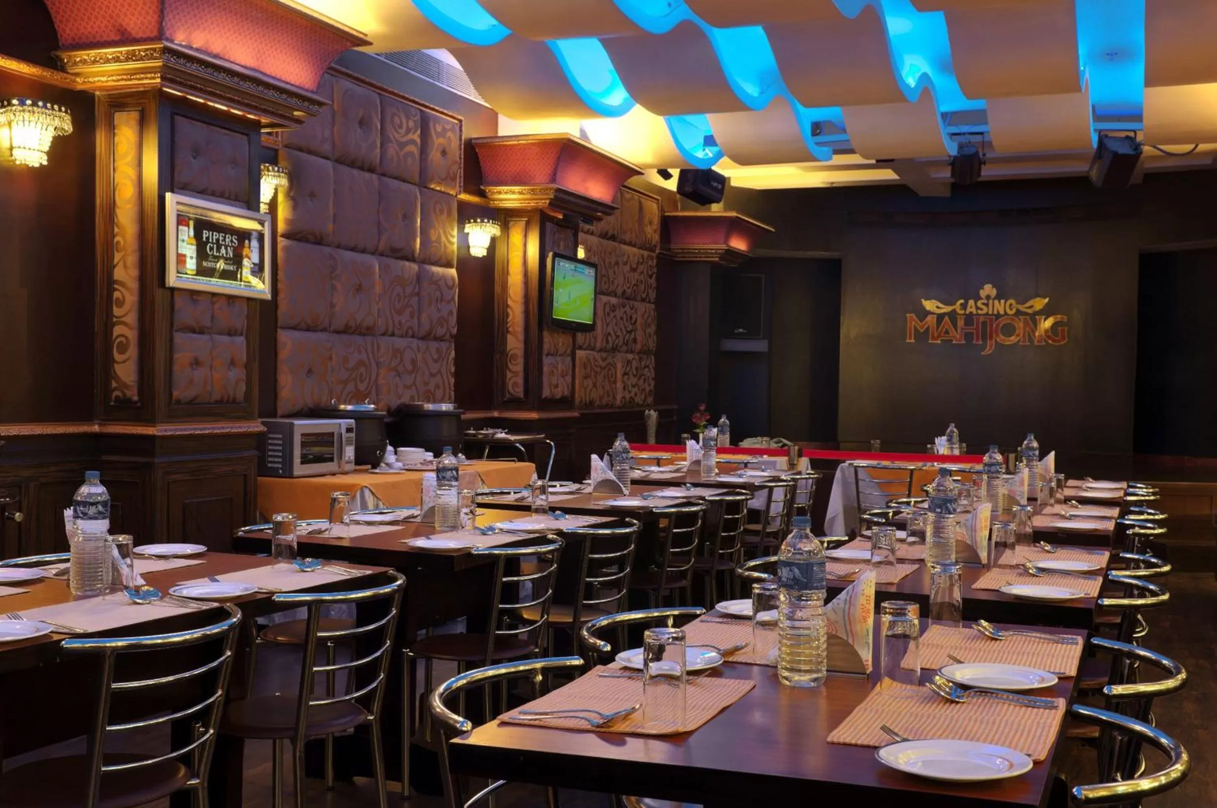 Restaurant/places to eat in Mayfair Spa Resort & Casino