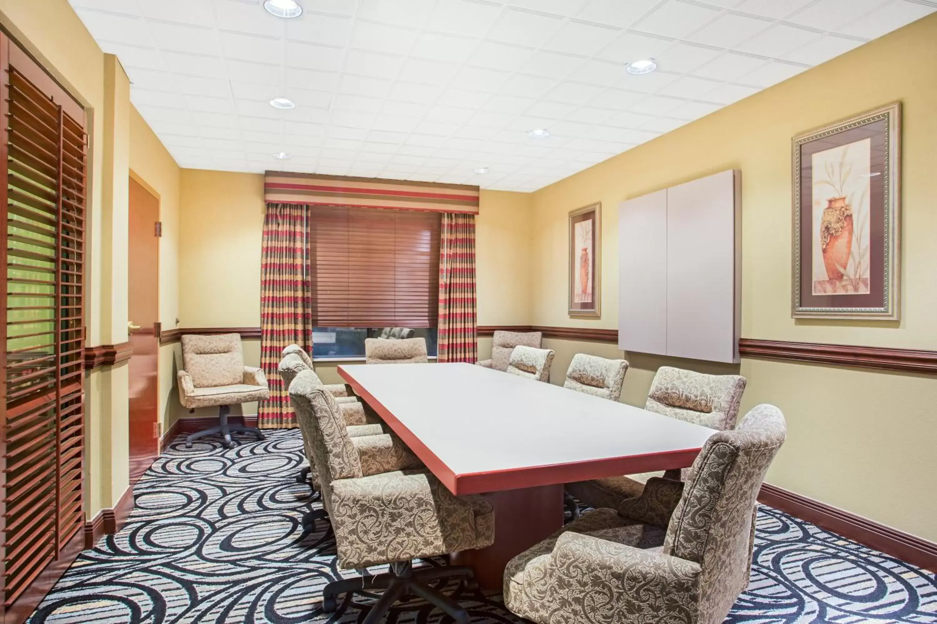 Meeting/conference room in Holiday Inn Express & Suites - Mobile - I-65, an IHG Hotel