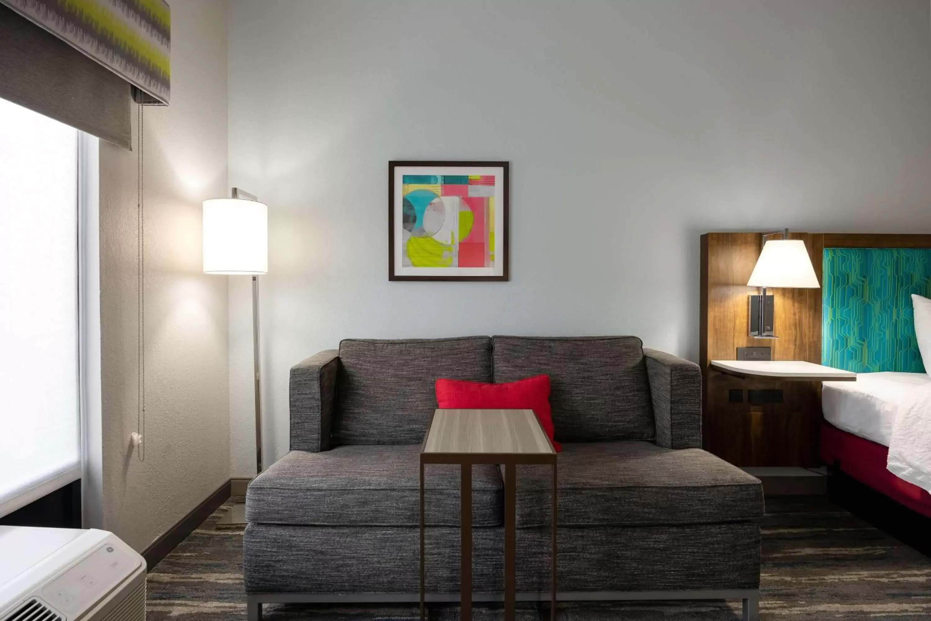 Living room, Seating Area in Hampton Inn & Suites Alpharetta Roswell