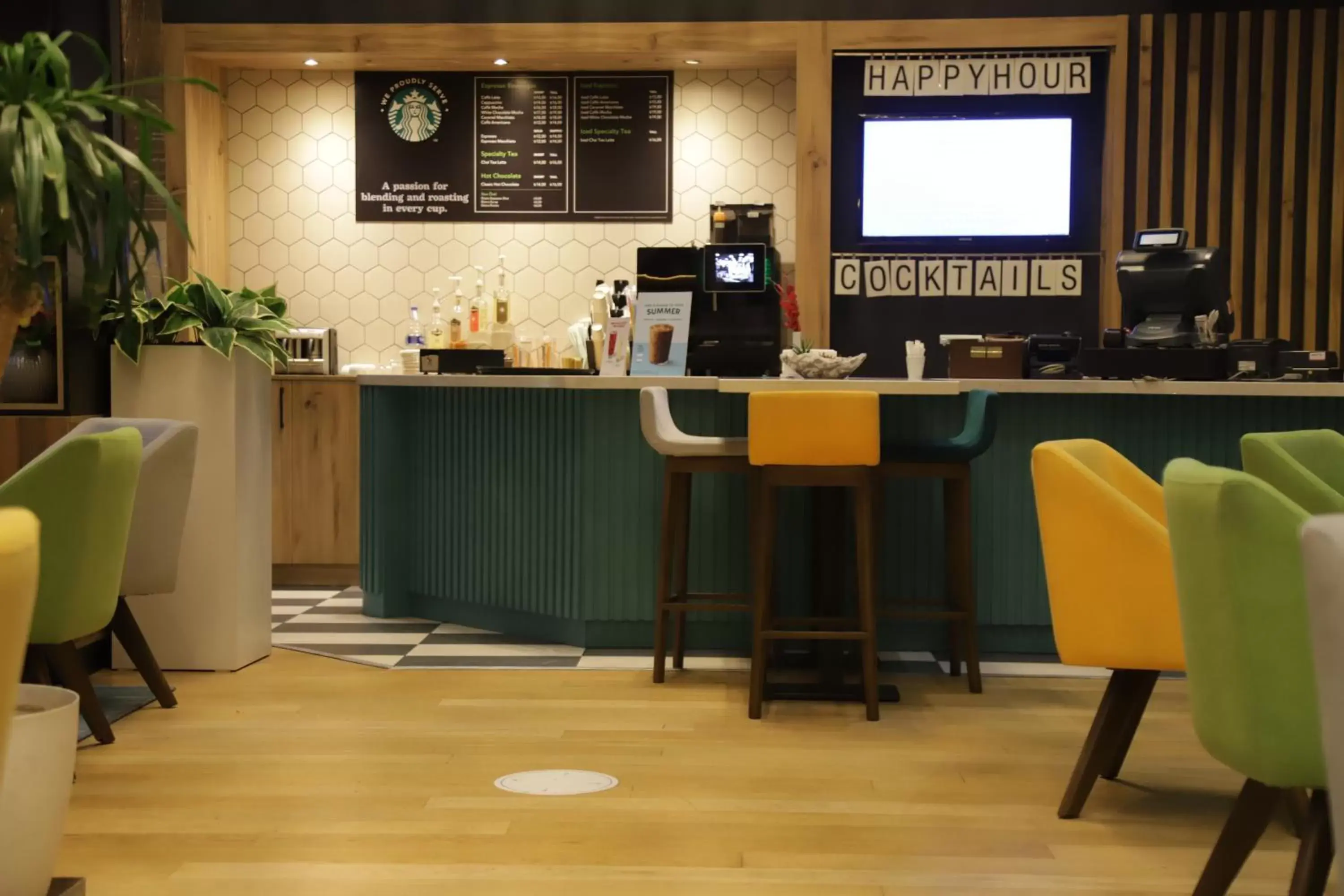 Lobby or reception in Holiday Inn Ankara-Kavaklidere by IHG Lobby or reception in Holiday Inn Ankara-Kavaklidere by IHG