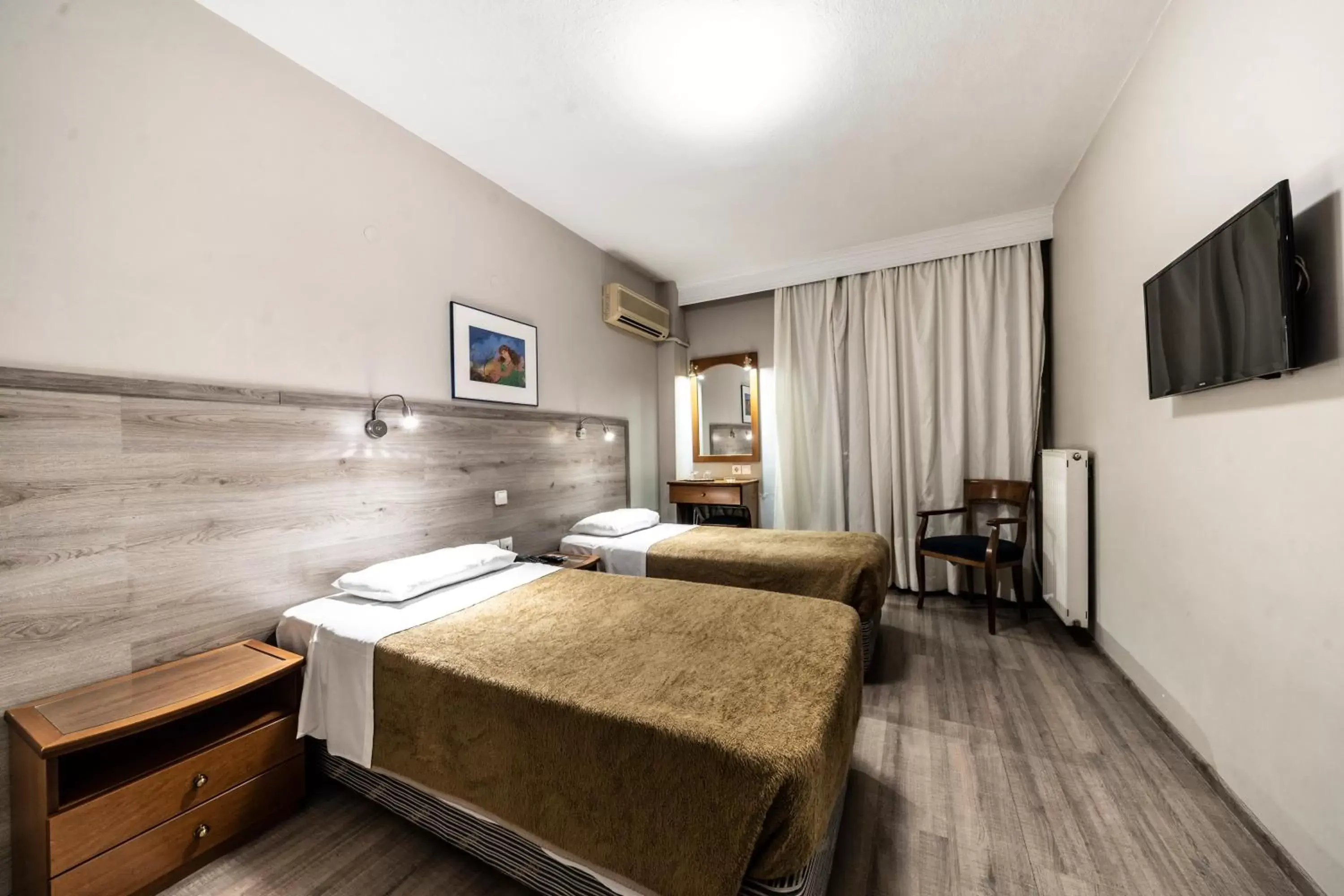 Bed in Vergina Hotel