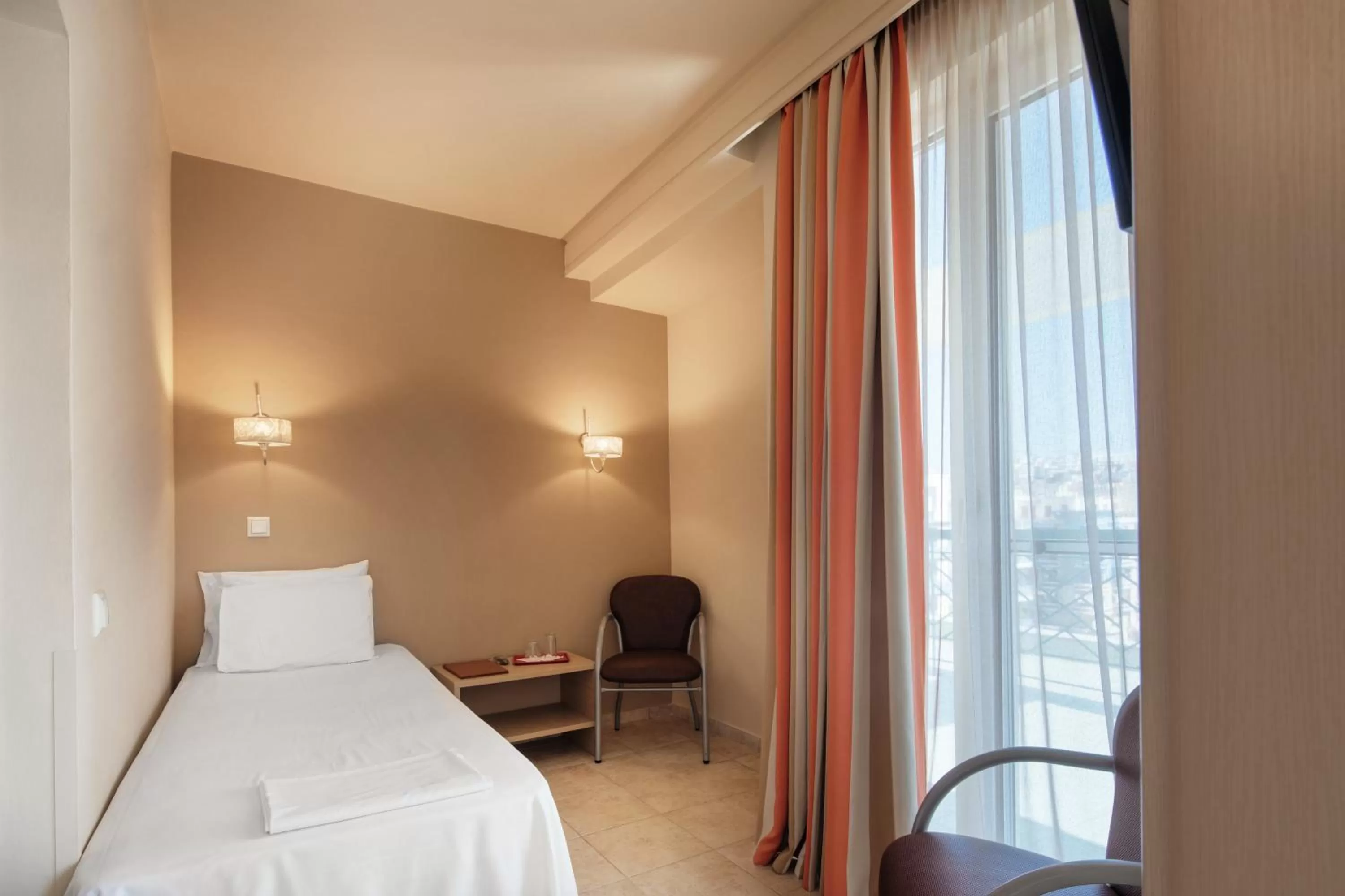 Family, Bed in Esperia