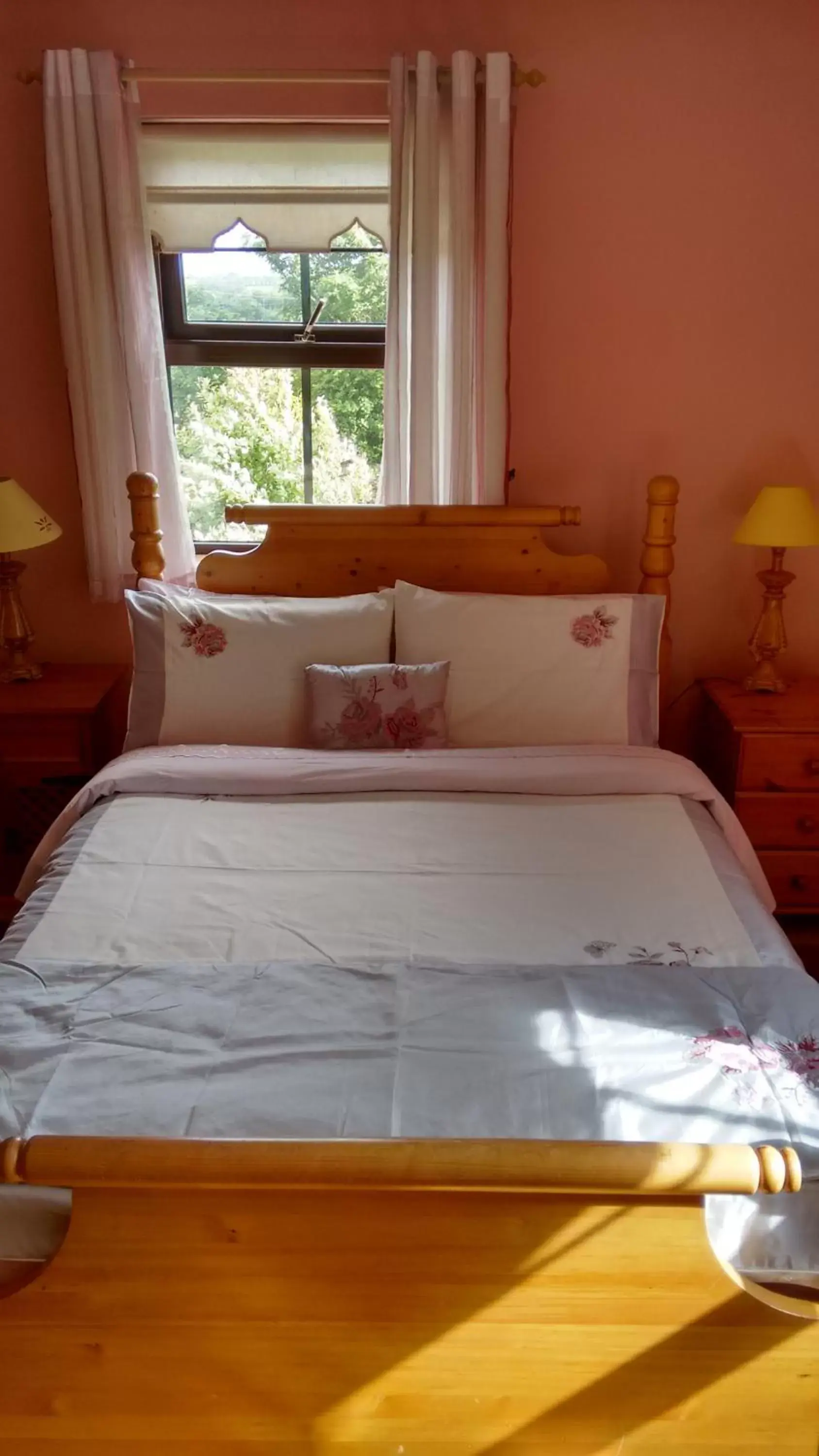 Bed in Grannagh Castle House