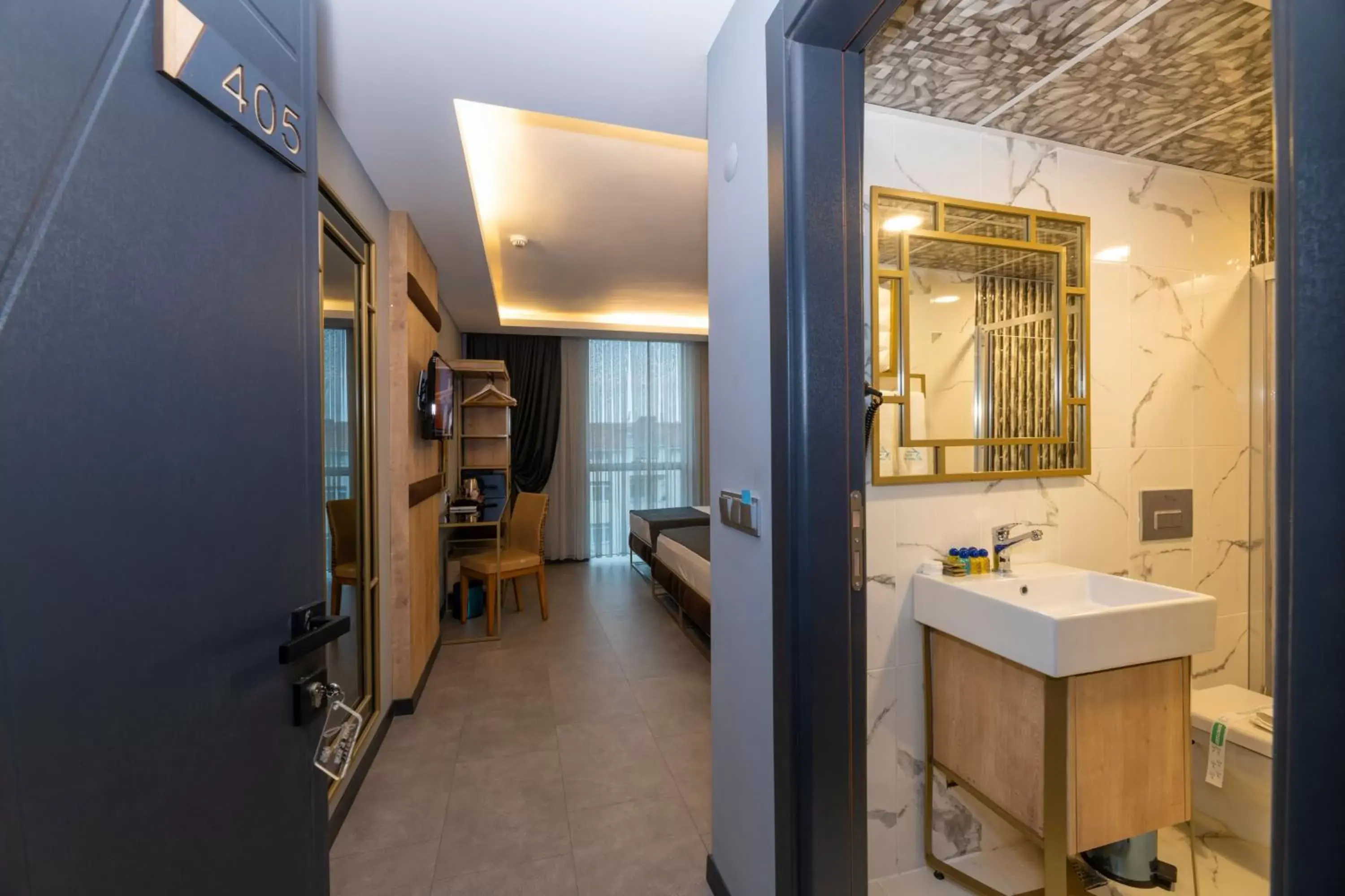 Photo of the whole room, Bathroom in Fly And Stay Airport Hotel