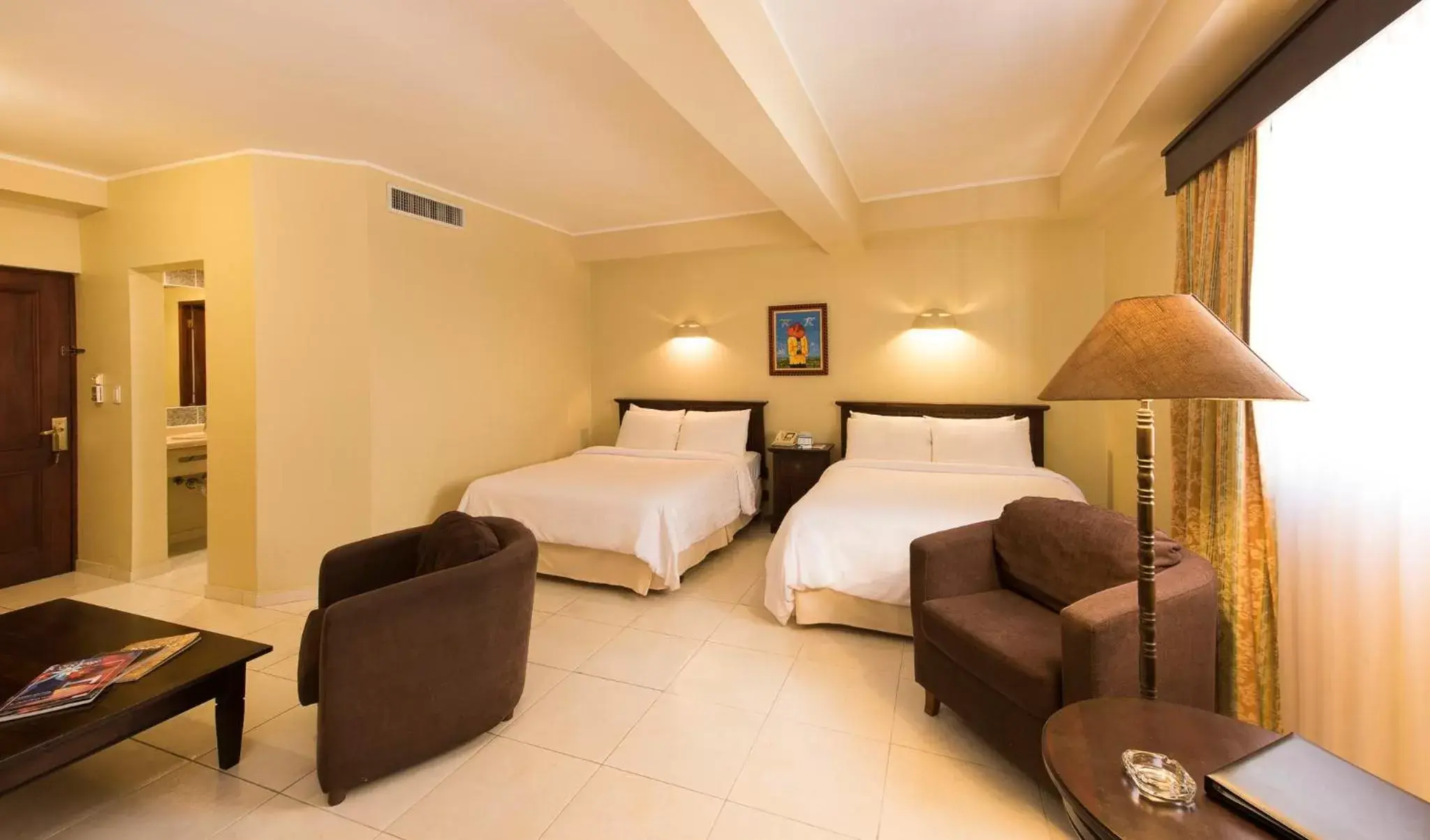 Photo of the whole room, Bed in W&P Santo Domingo