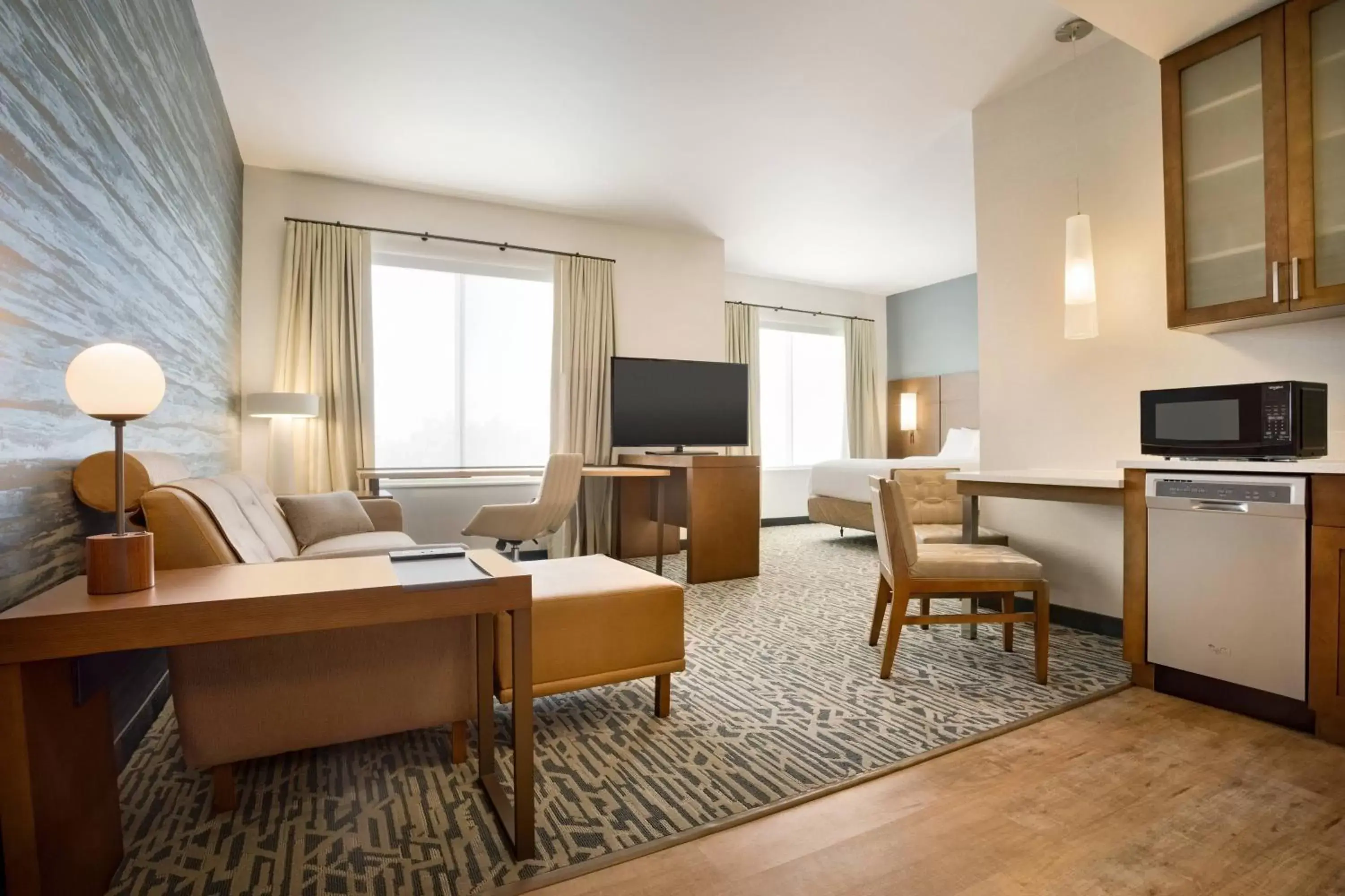 Bedroom, Seating Area in Residence Inn by Marriott Phoenix Chandler/South