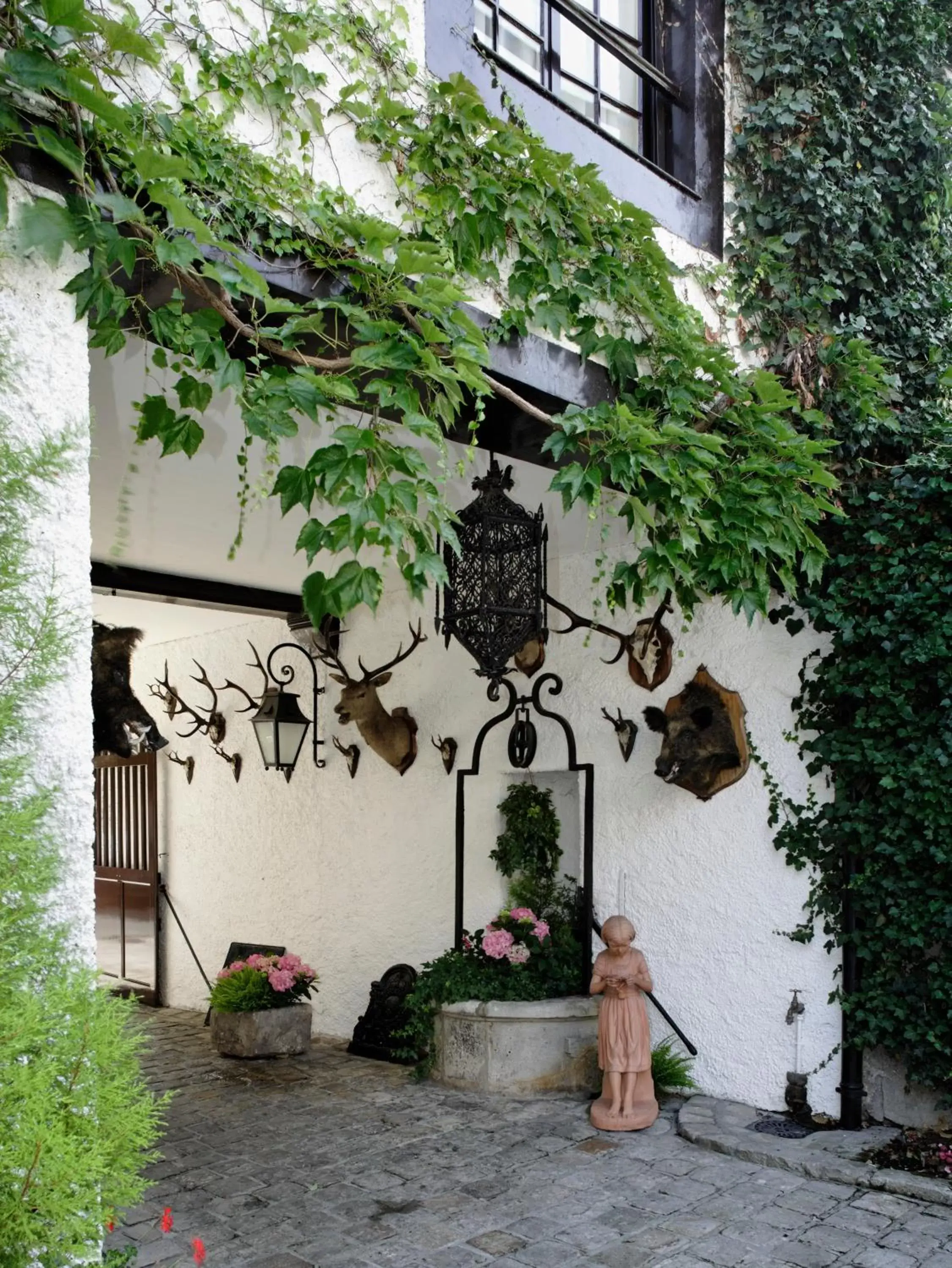 Facade/entrance, Property Building in Hôtellerie Du Bas-Bréau