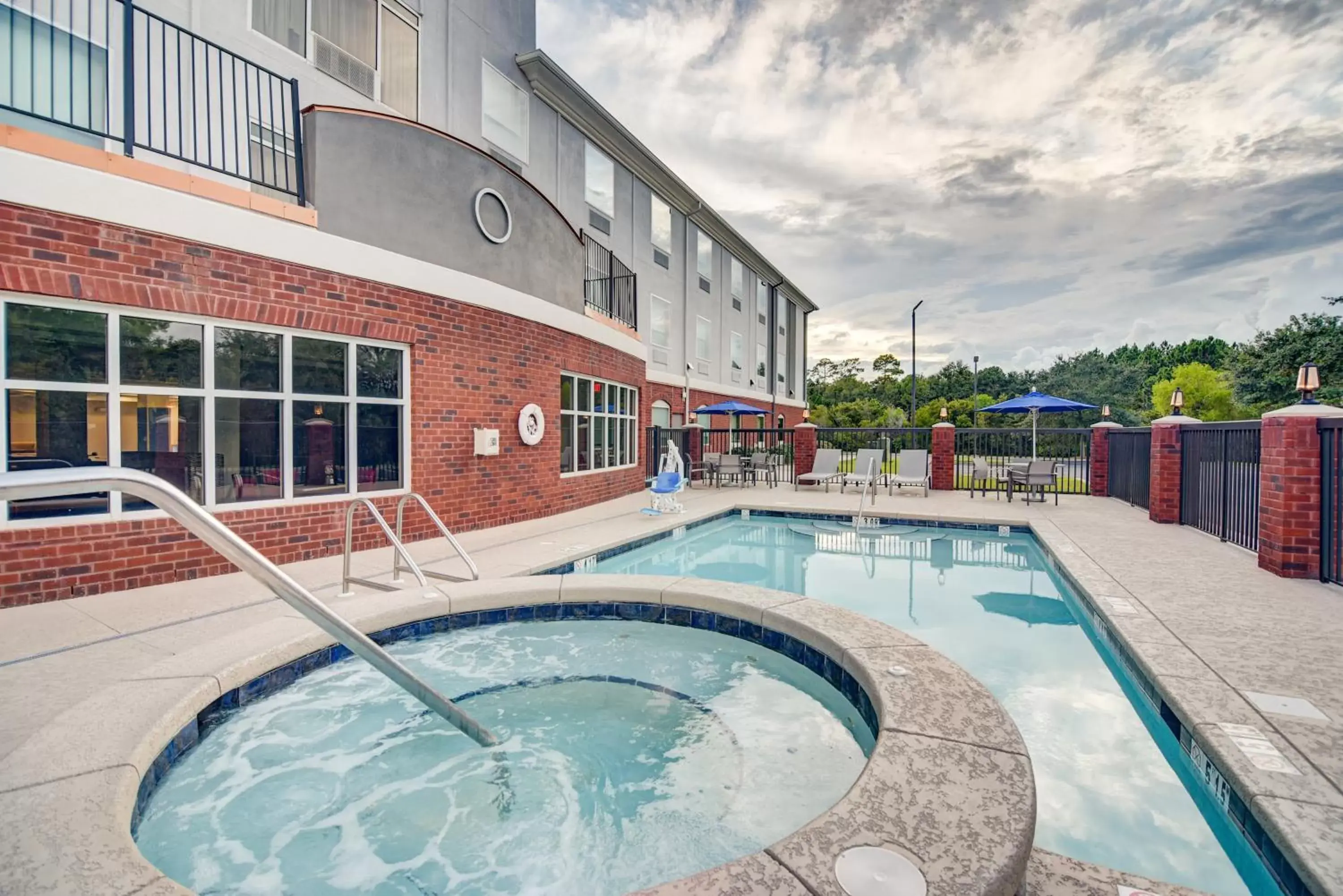 Swimming Pool in Holiday Inn Express Hotel & Suites Foley, an IHG Hotel