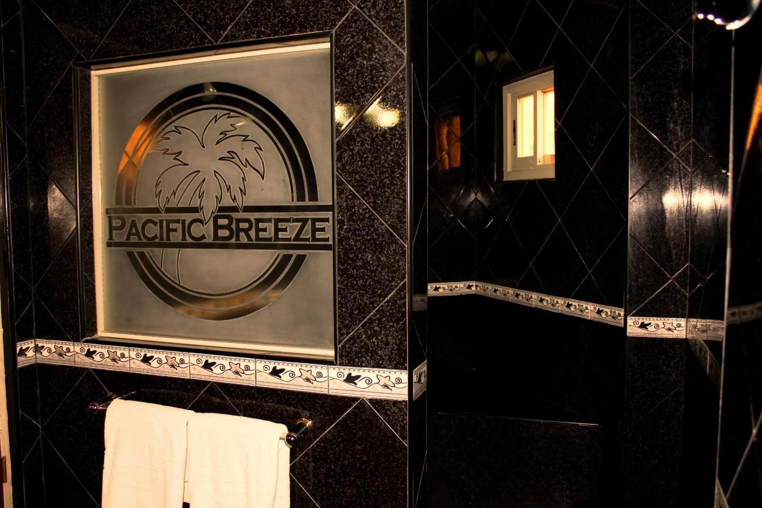 Bathroom in Pacific Breeze Hotel and Resort