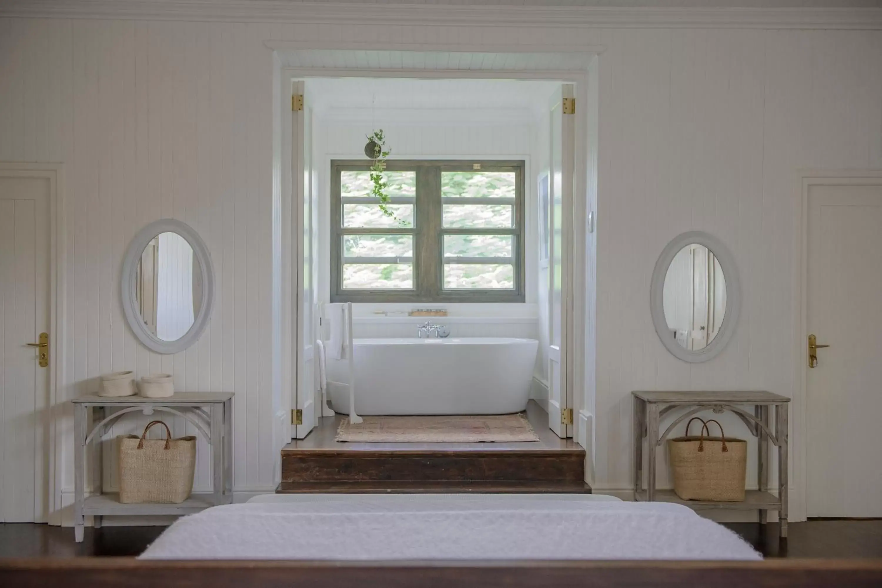 Bed in Torburnlea Homestead Luxury Accommodation Bed in Torburnlea Homestead Luxury Accommodation