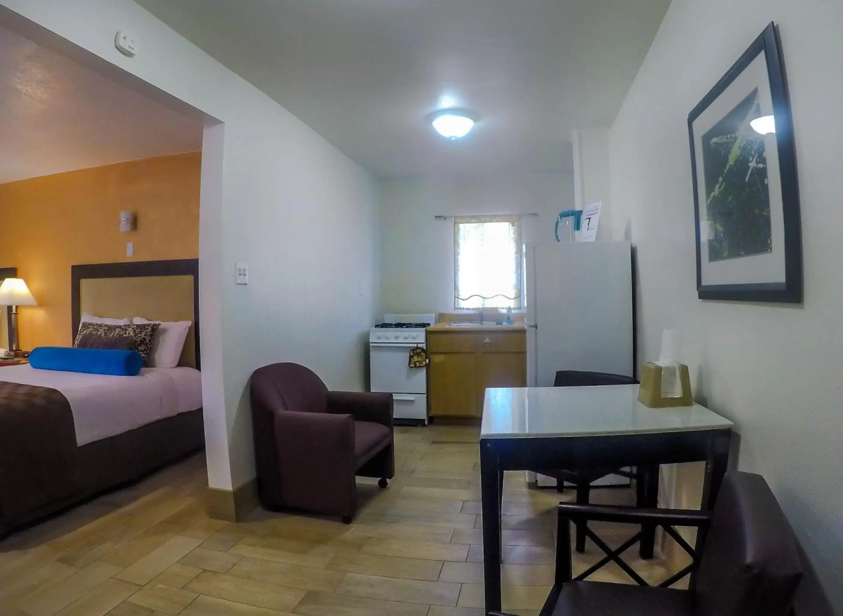Kitchen or kitchenette, Bed in Adara Palm Springs Kitchen or kitchenette, Bed in Adara Palm Springs