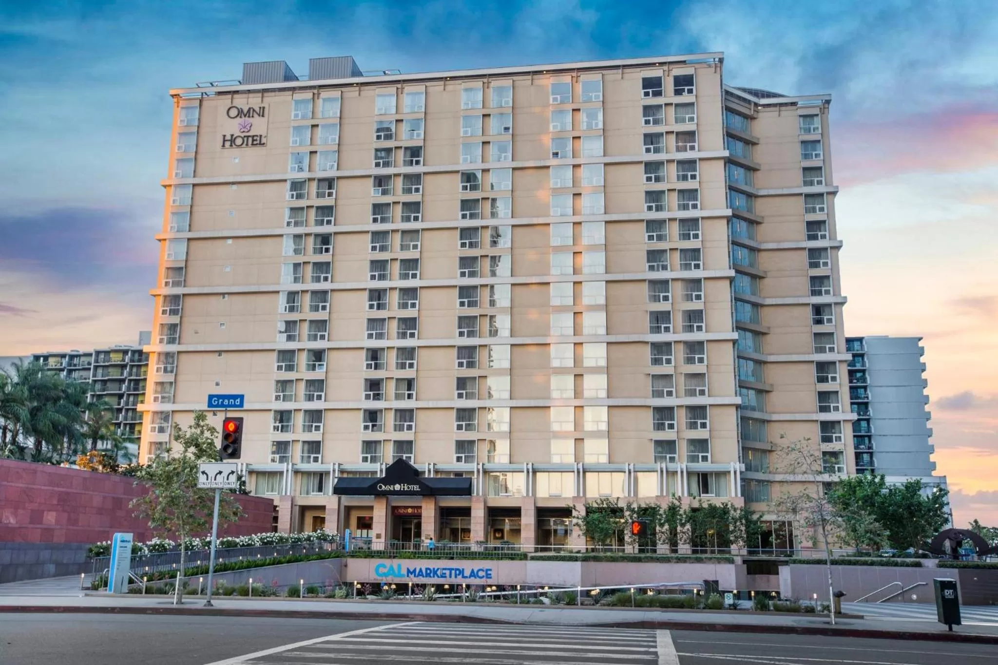 Property building in Omni Los Angeles Hotel