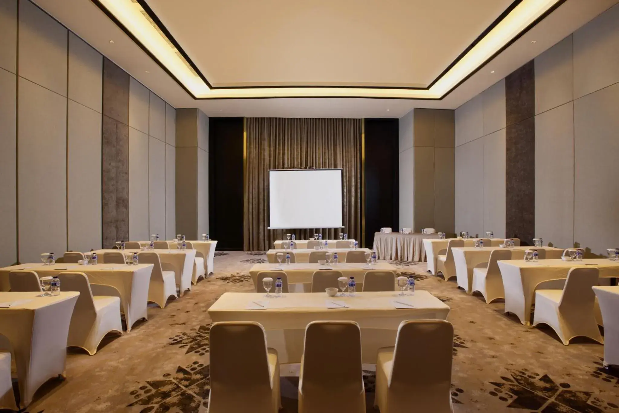 Banquet/Function facilities in Hotel Santika Premiere Bandara Palembang