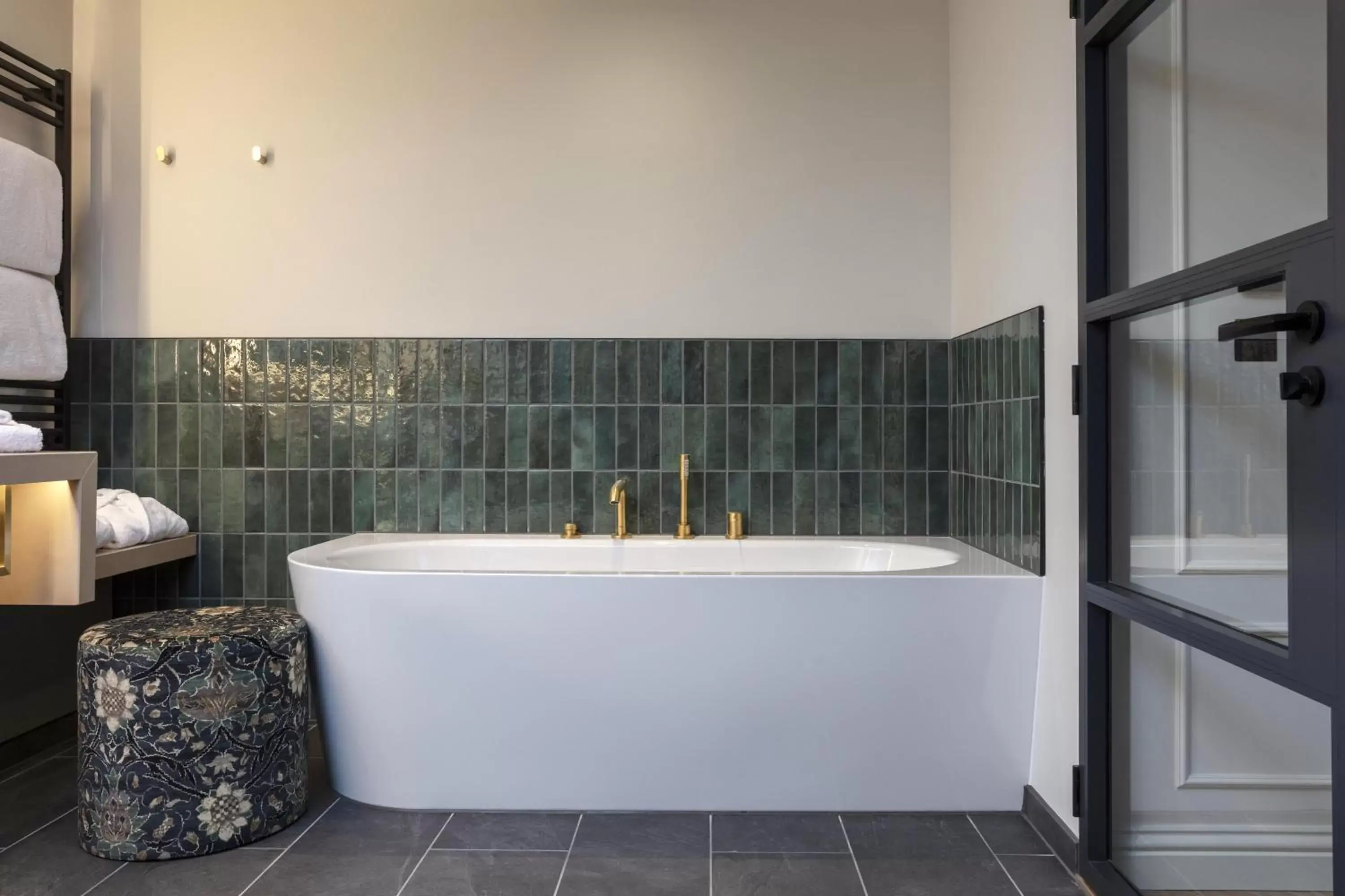 Bath, Bathroom in SCHLOSS Roxburghe, part of Destination by Hyatt