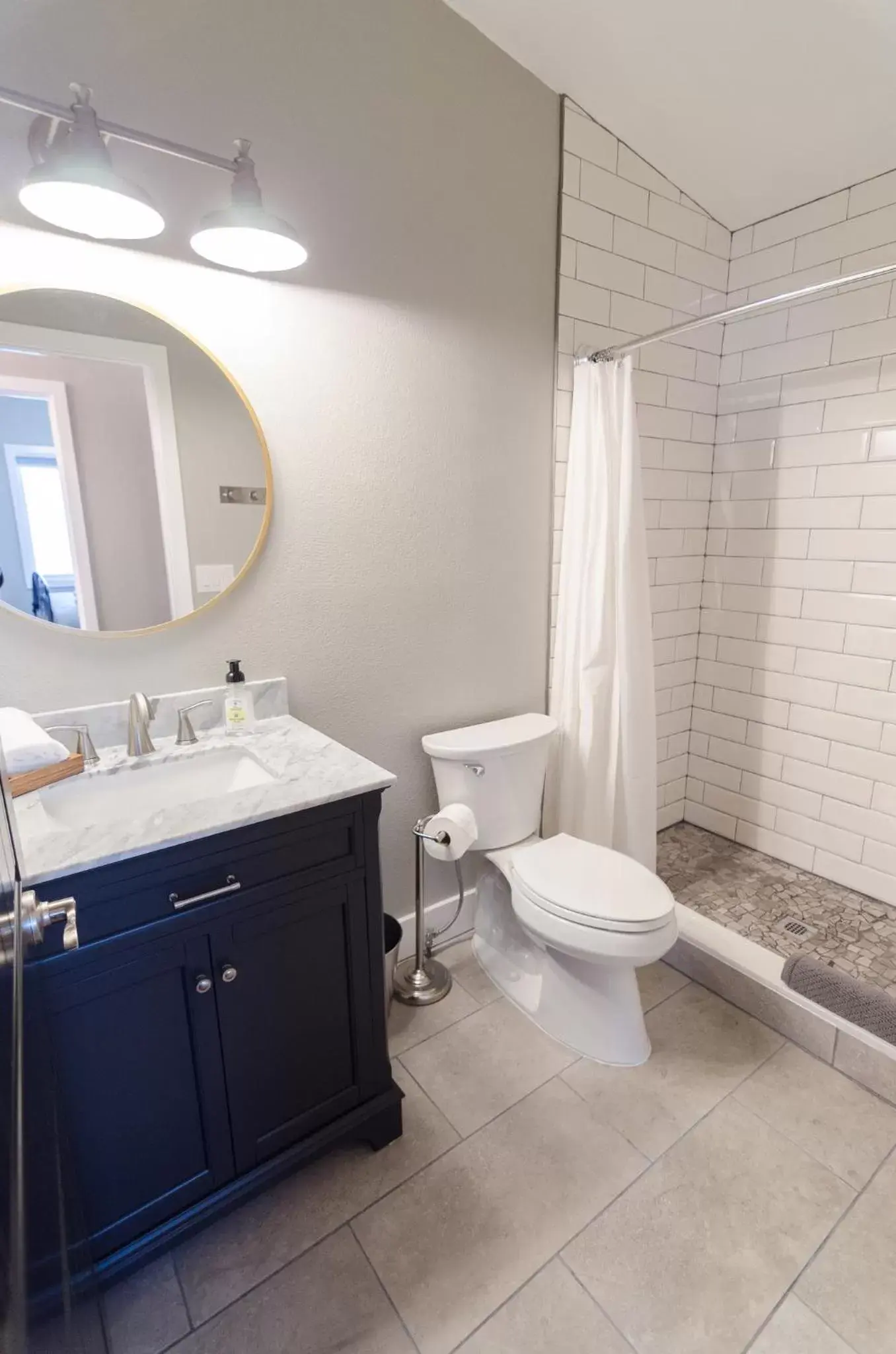 Shower, Bathroom in Colony Suites