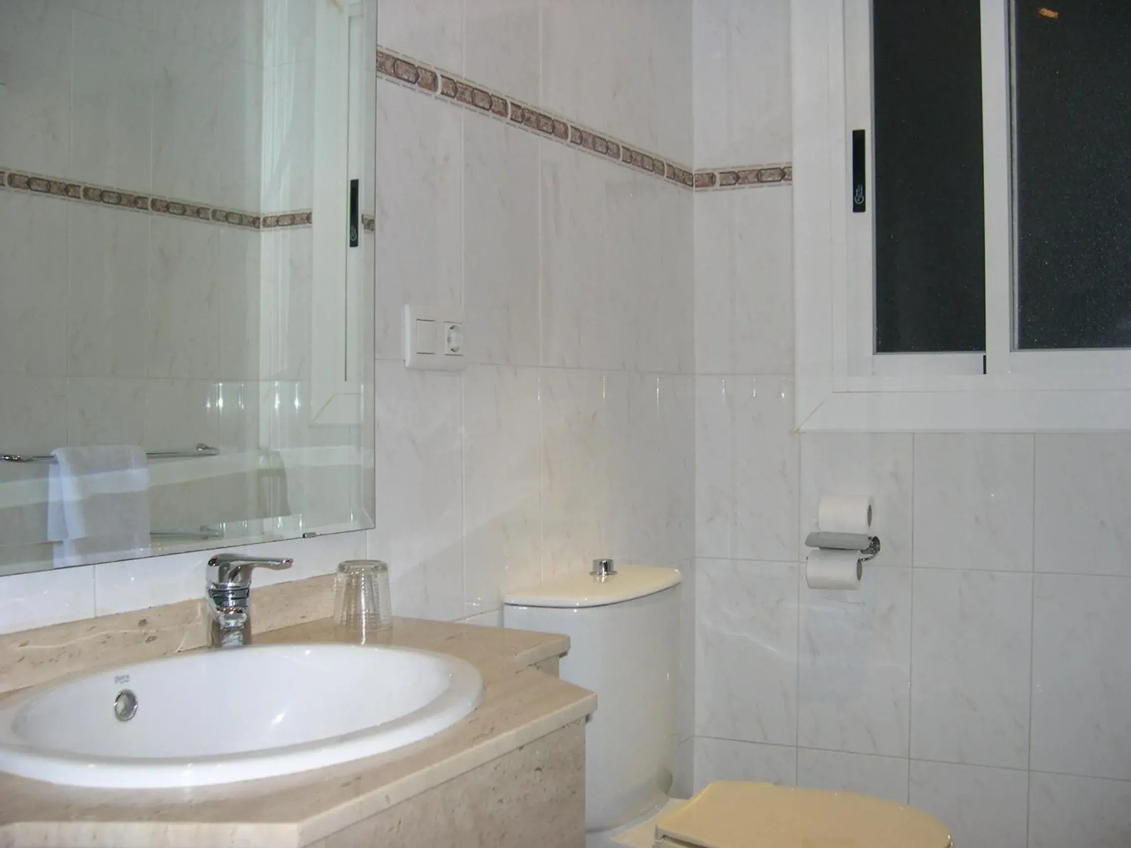 Bathroom in Hotel Real Castellon