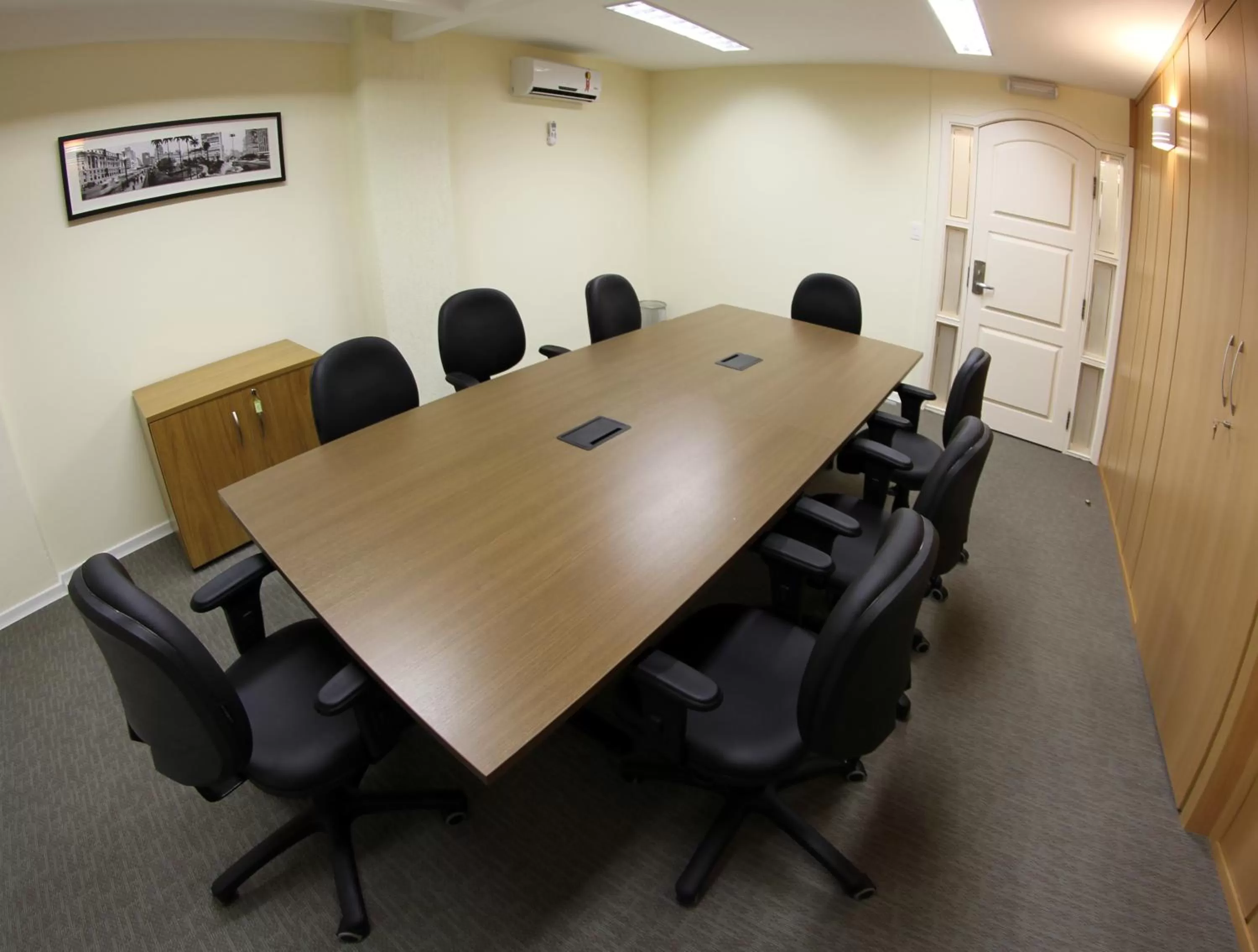 Business facilities in Hotel Ema Palace