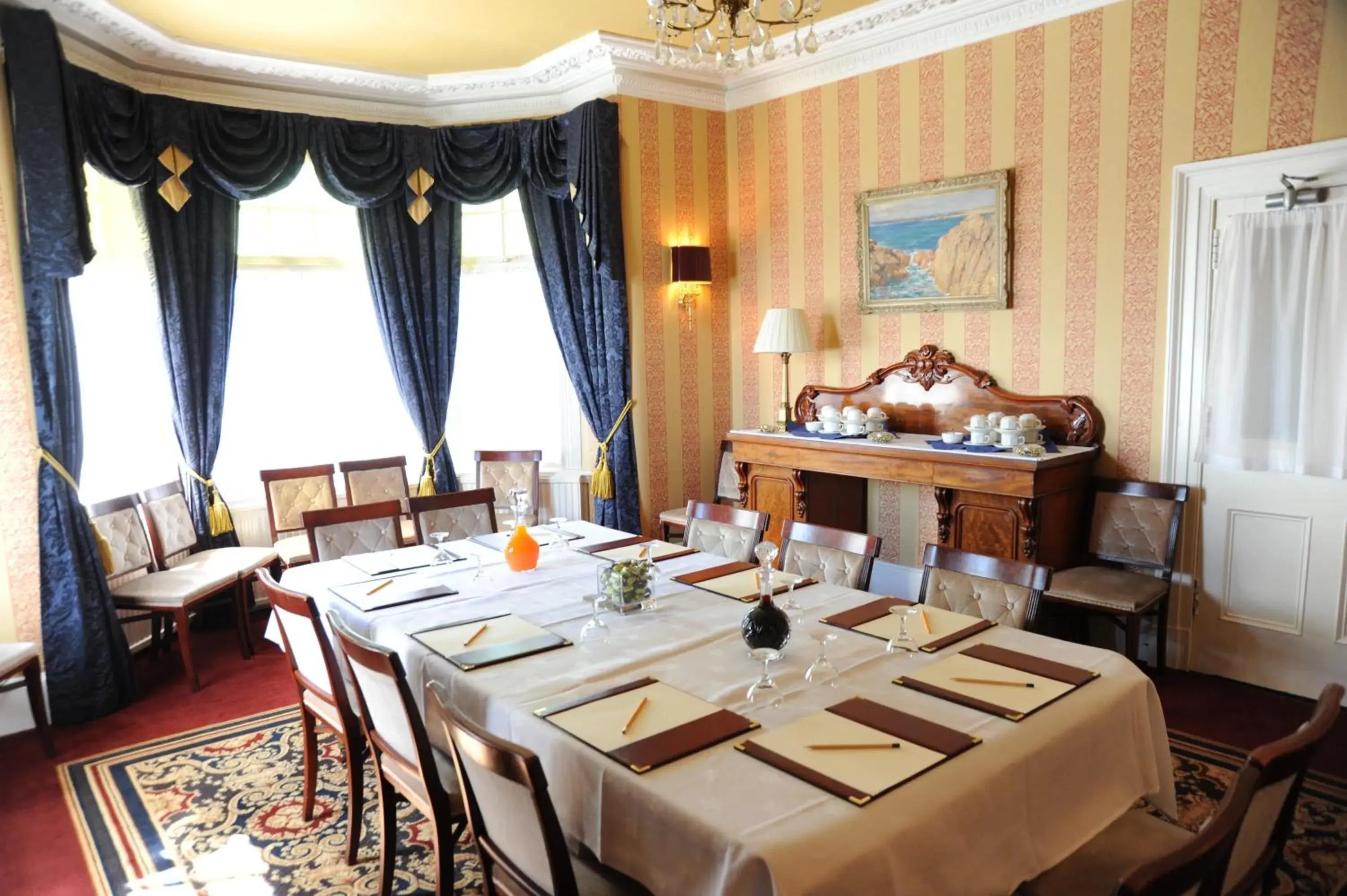 Business facilities, Restaurant/Places to Eat in The Gretna Chase Hotel