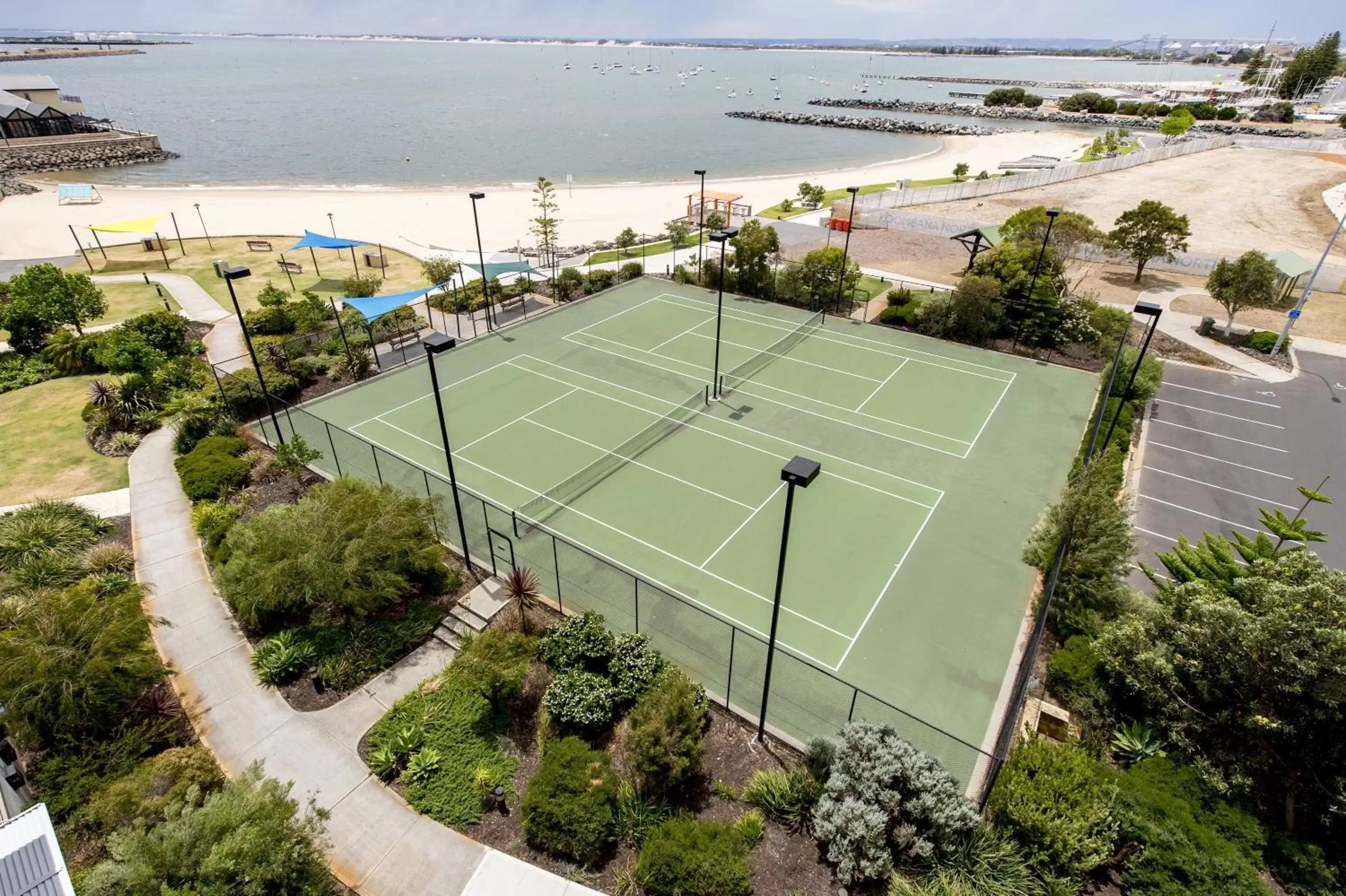Fitness centre/facilities, Tennis/Squash in Bunbury Hotel Koombana Bay
