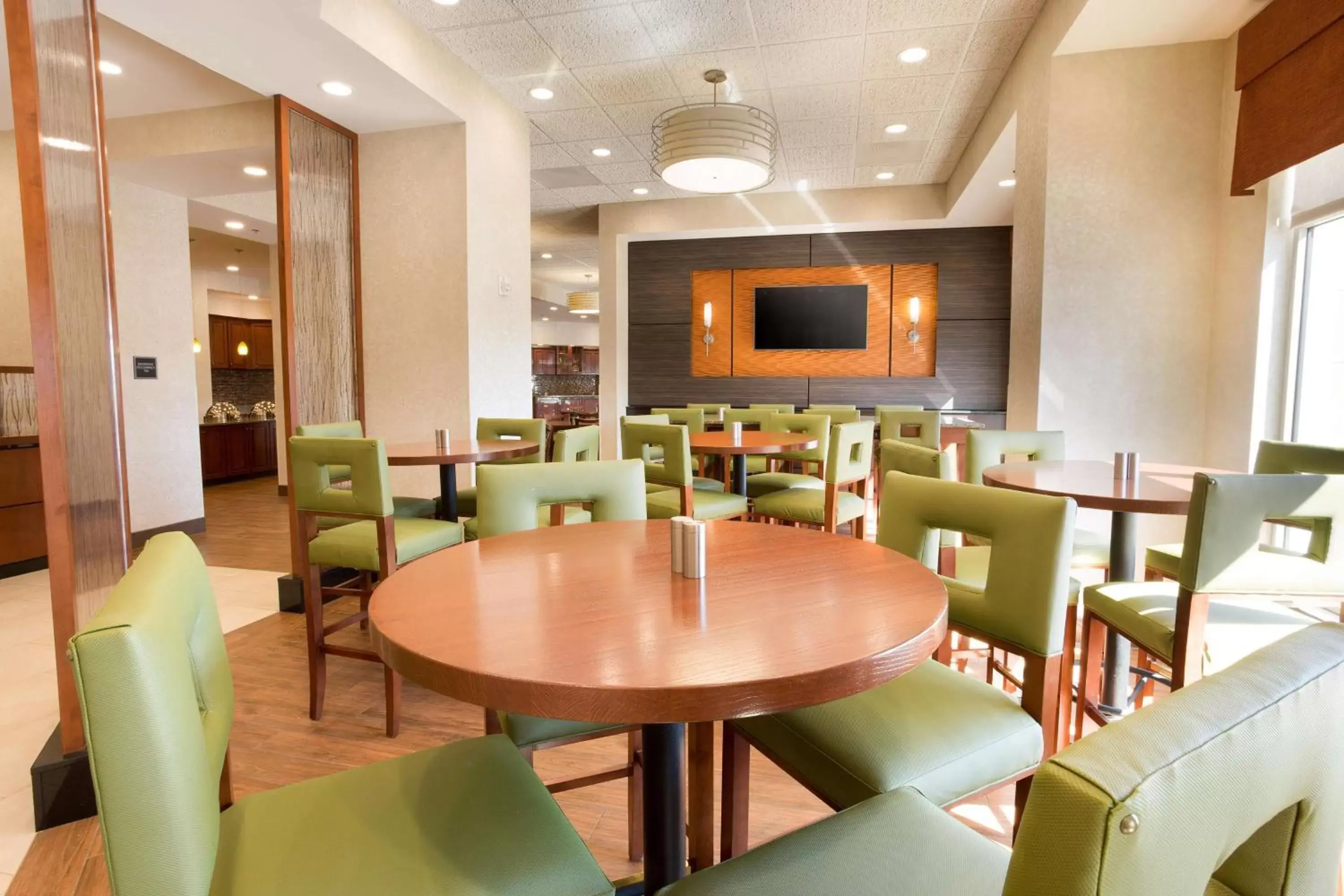 Restaurant/places to eat, Lounge/Bar in Drury Inn & Suites Phoenix Tempe