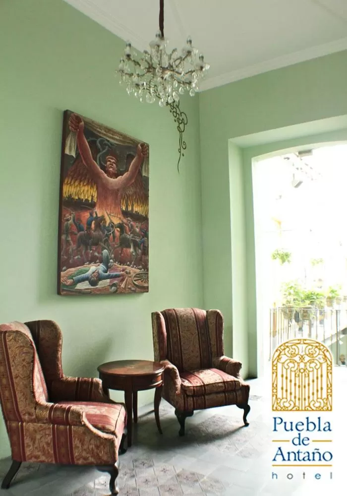 Living room in Hotel Puebla de Antaño