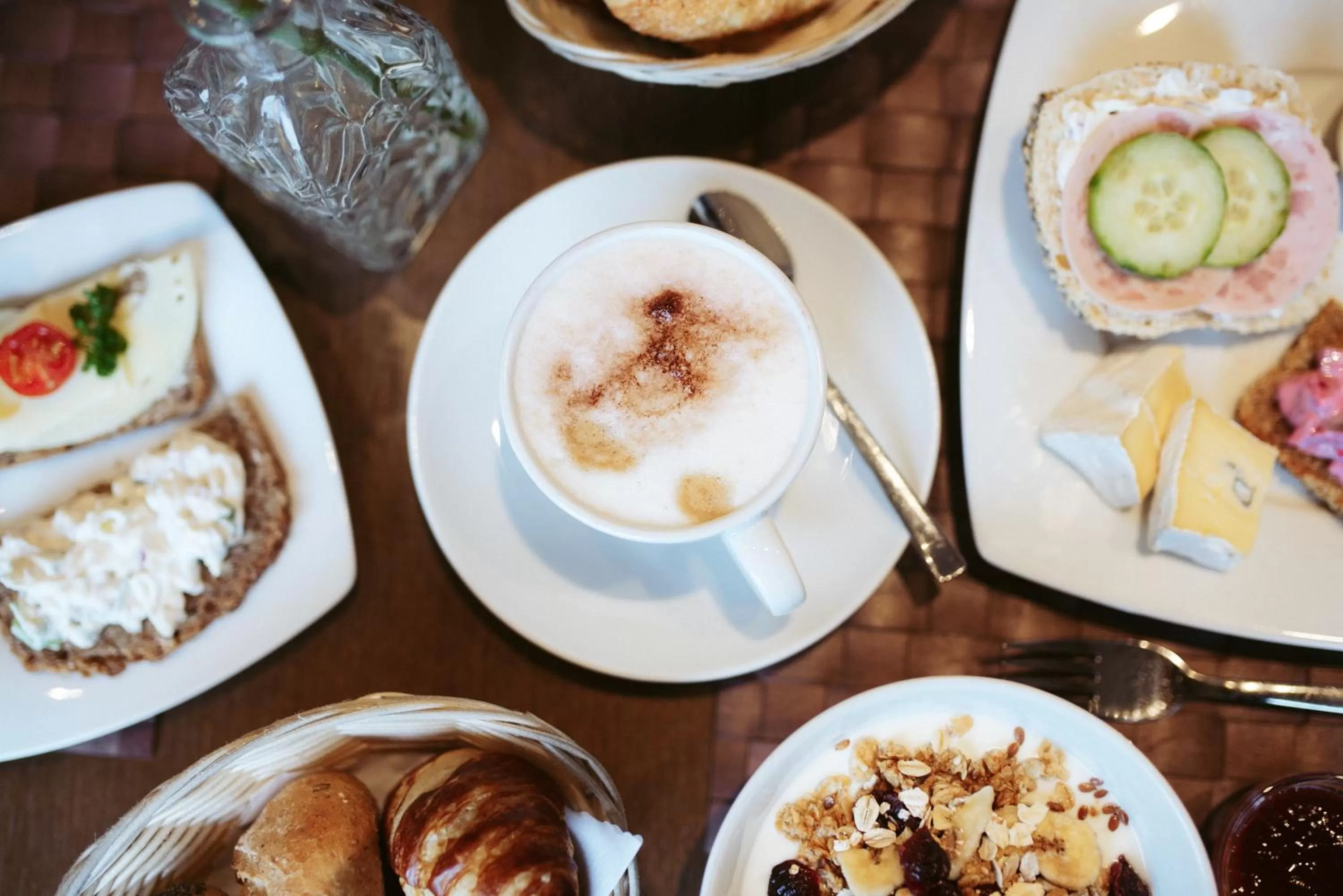 Buffet breakfast in Hotel am Schlosspark garni