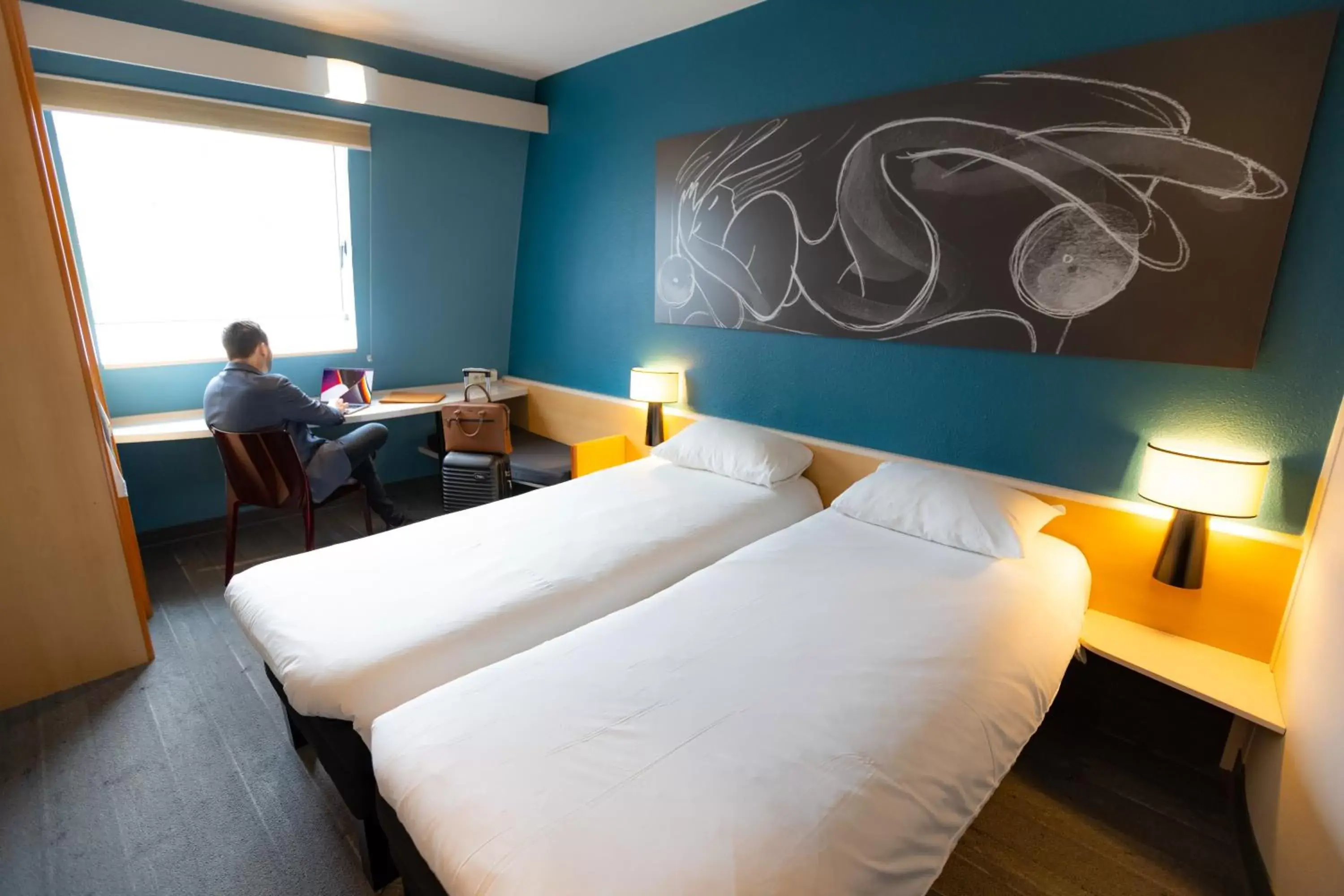 Photo of the whole room, Bed in ibis Besançon Centre la City