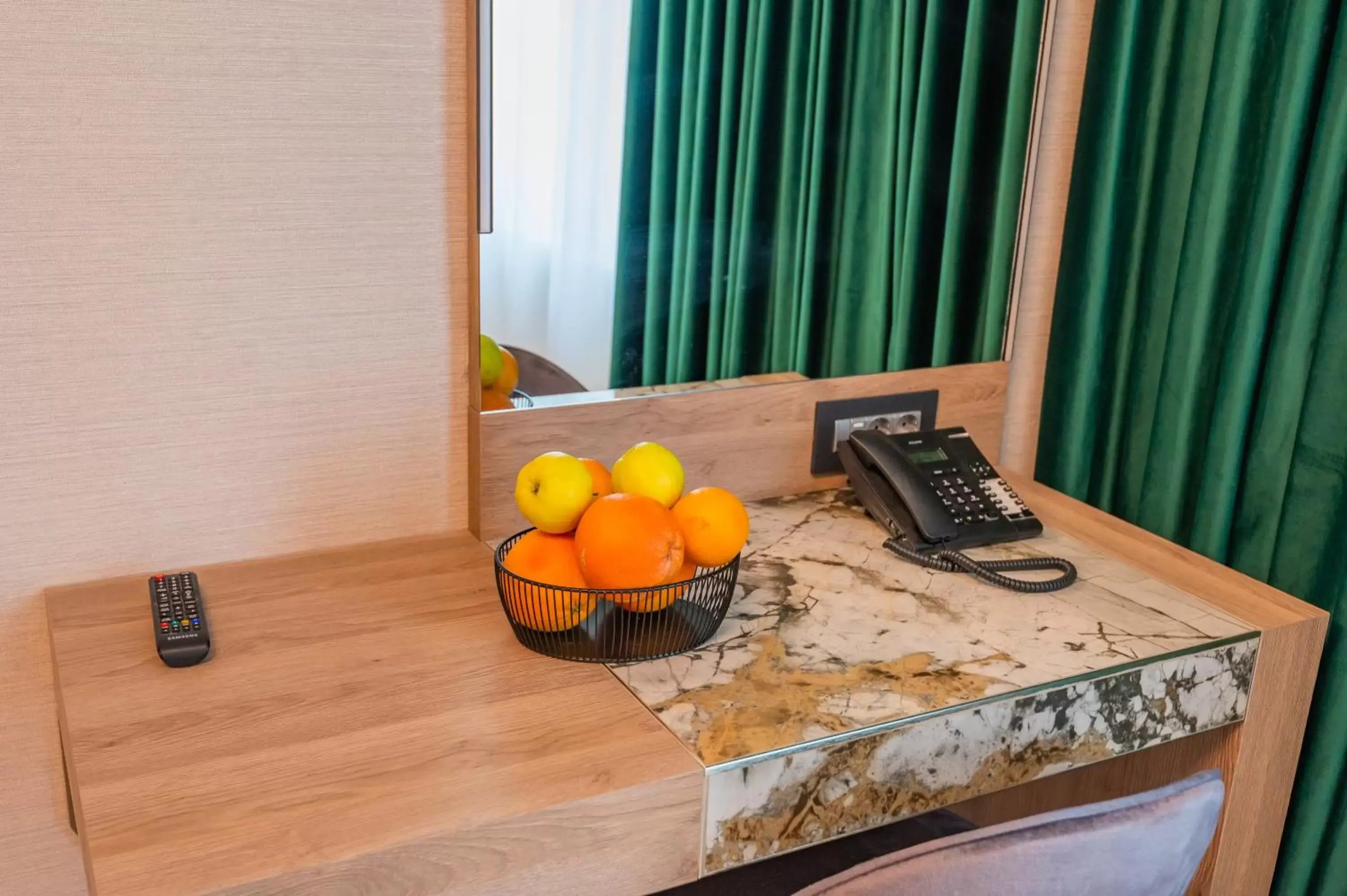 Queen Suite in Hotel Codrişor Queen Suite in Hotel Codrişor