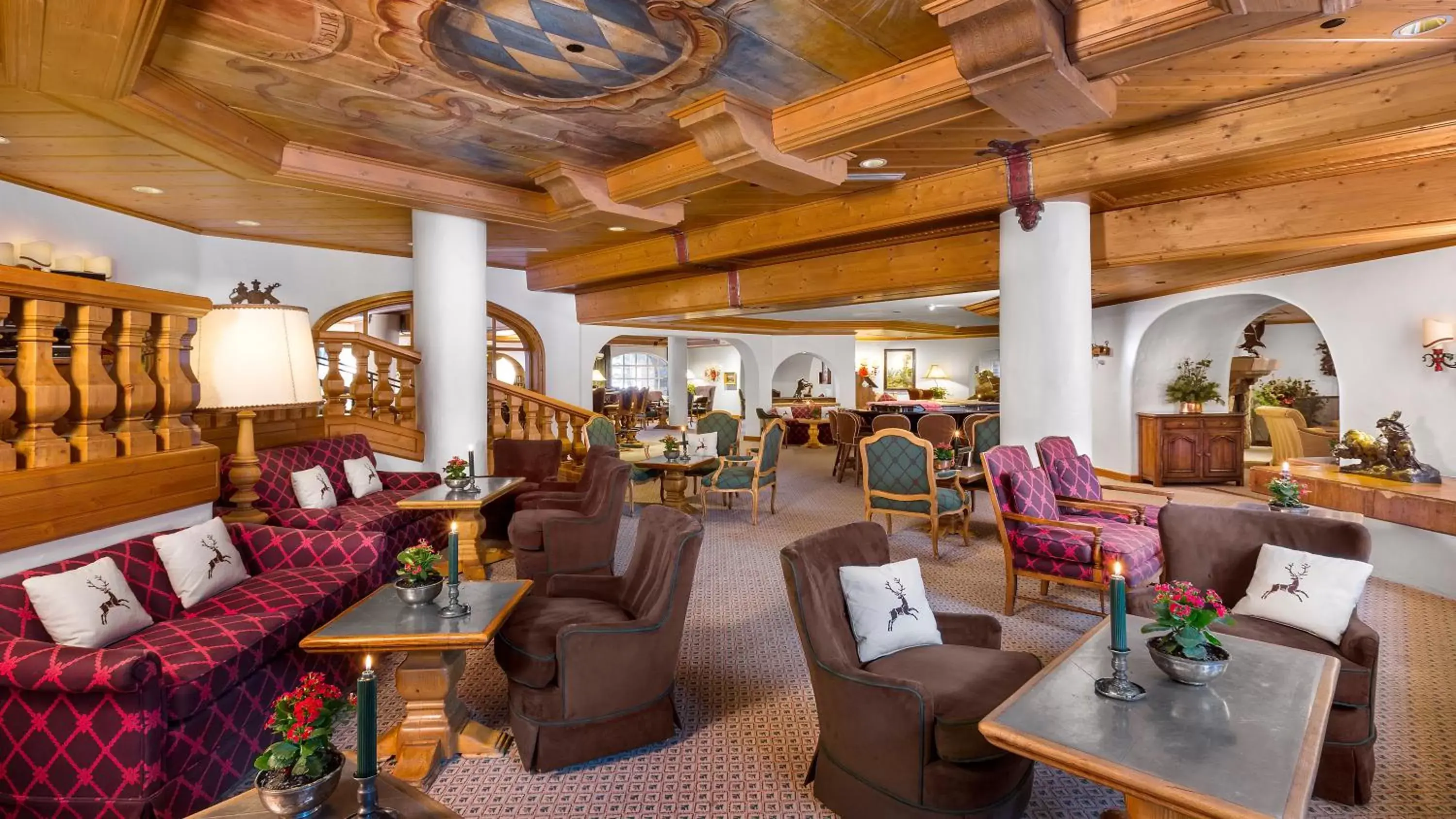 Lounge or bar in Sonnenalp