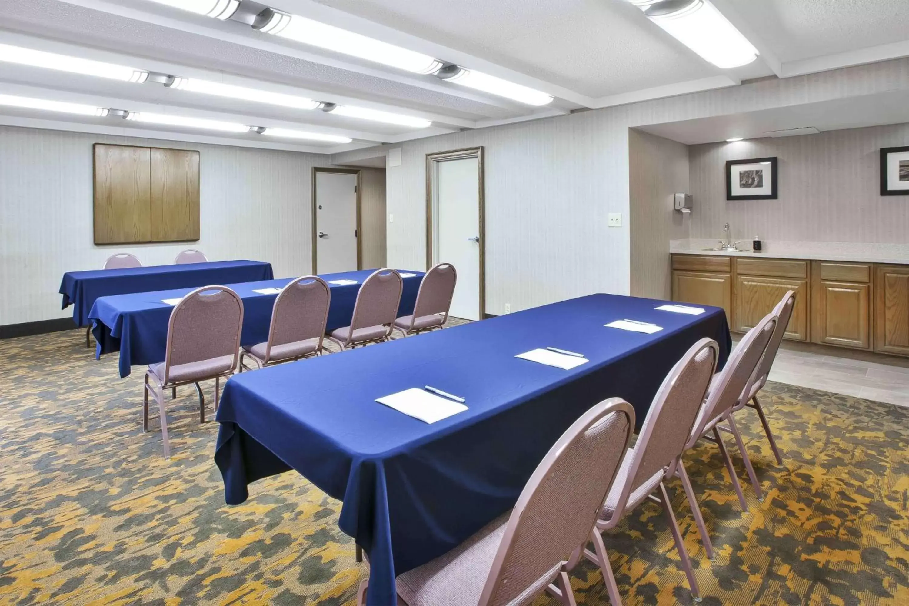 Meeting/conference room in Hampton Inn Toledo-South/Maumee