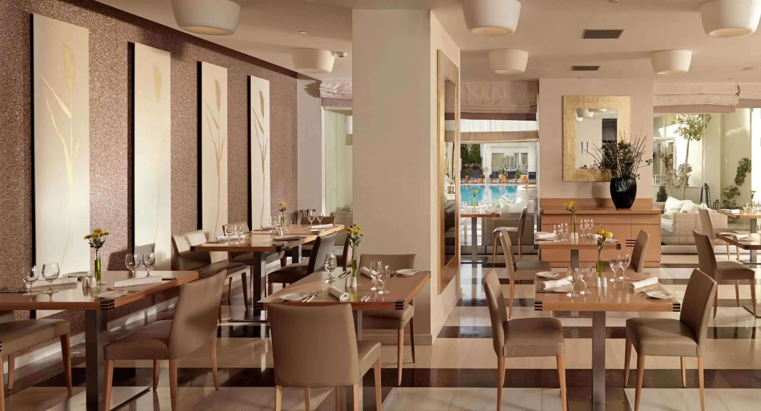 Restaurant/places to eat in Elefsina Hotel Restaurant/places to eat in Elefsina Hotel