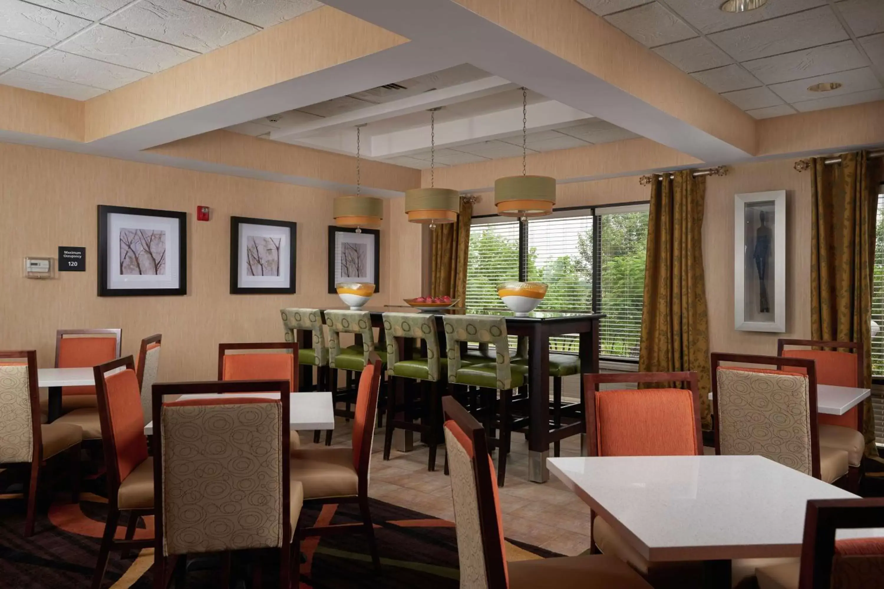 Lobby or reception, Restaurant/Places to Eat in Hampton Inn Shrewsbury