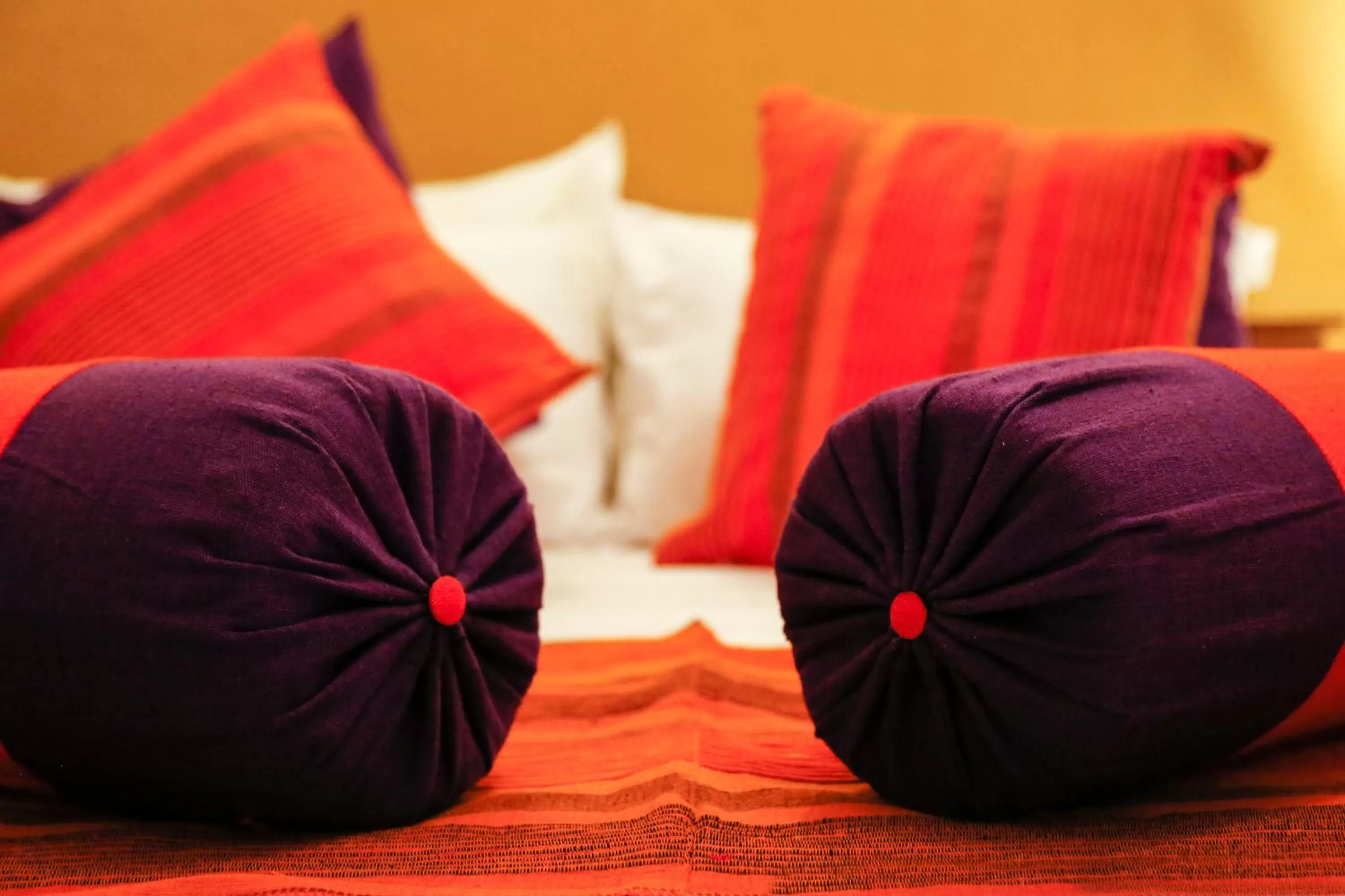 Decorative detail, Bed in Dumbara Peak Residence