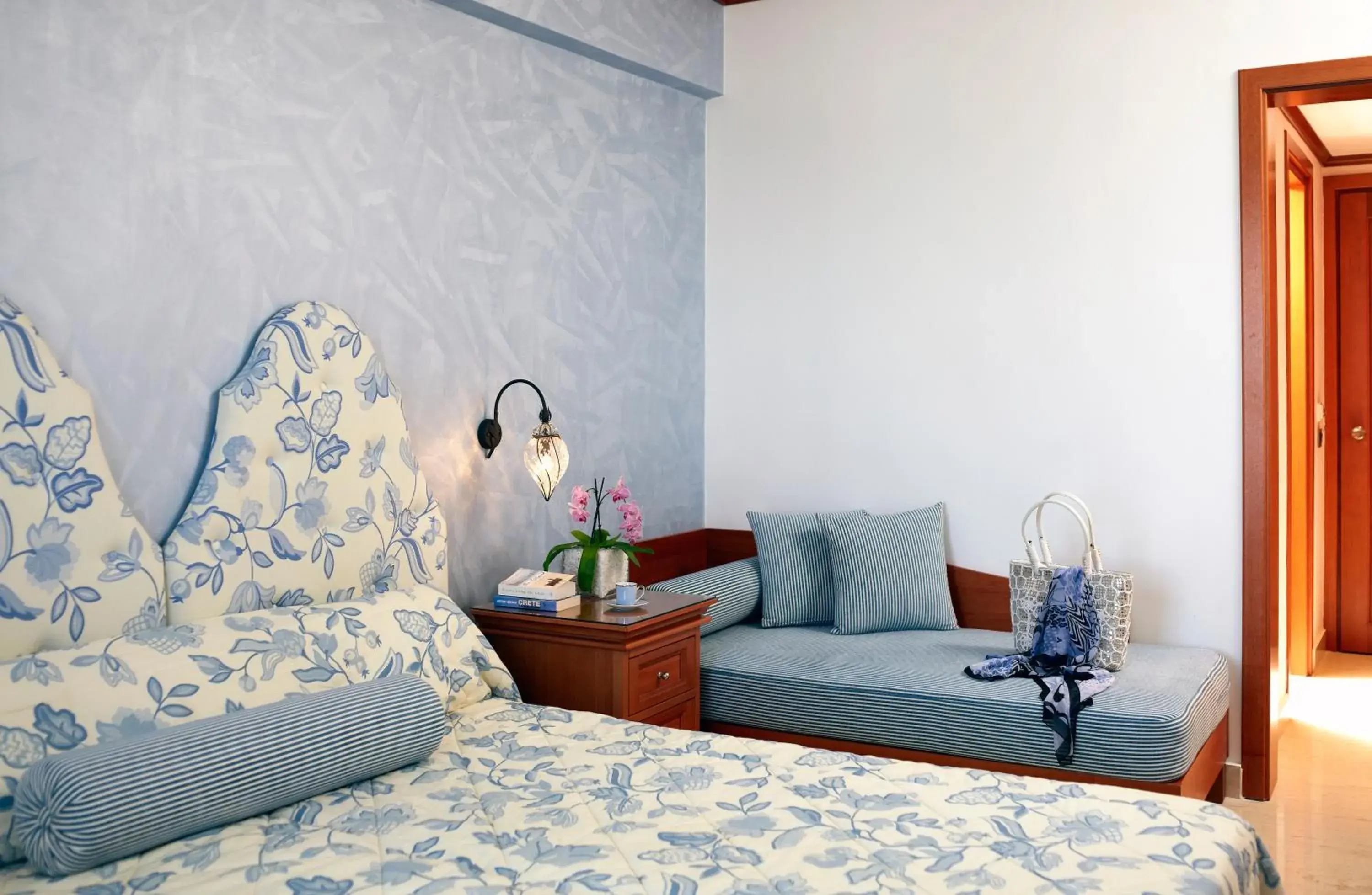 Bedroom, Seating Area in Serita Beach Hotel