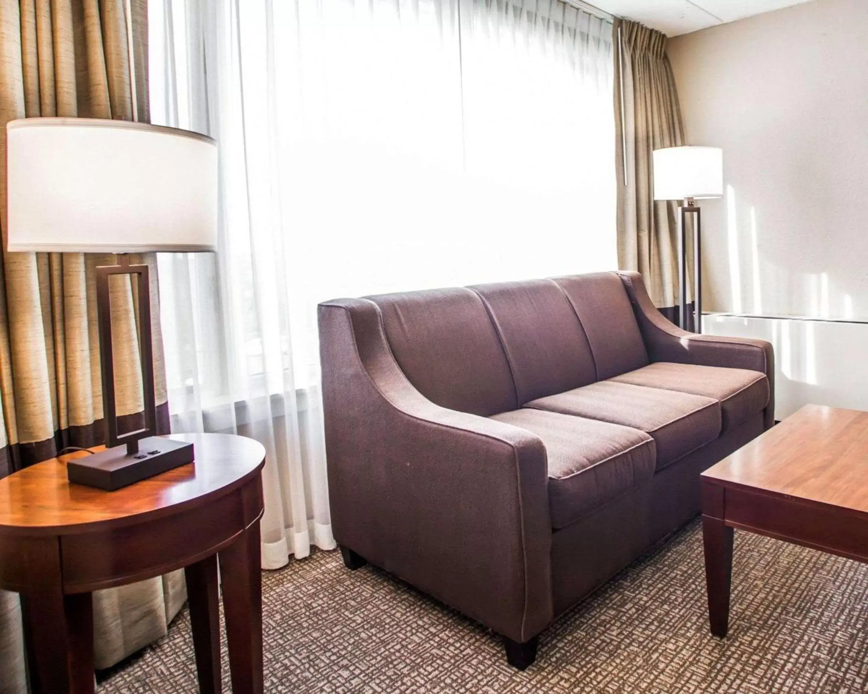 Bedroom, Seating Area in Quality Inn & Suites Orland Park - Chicago